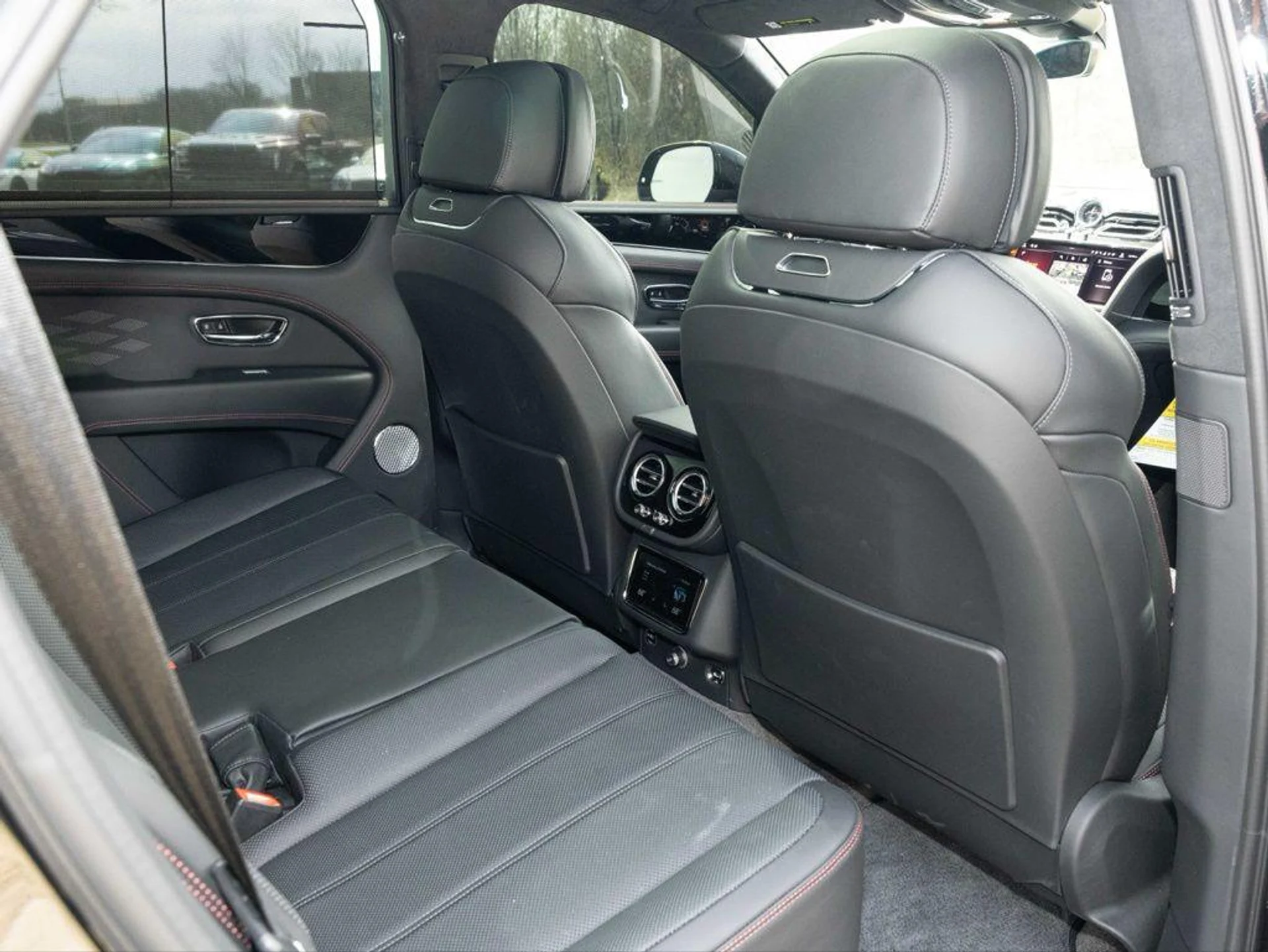 mph071_2113751082_497104613_69a1b7321e5607789028c3f9_9a58a6d856