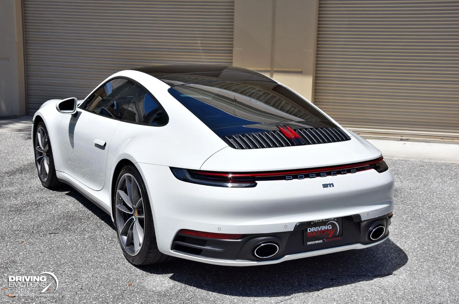 mph071_2137573626_865_p72_l_9c6db36d0d