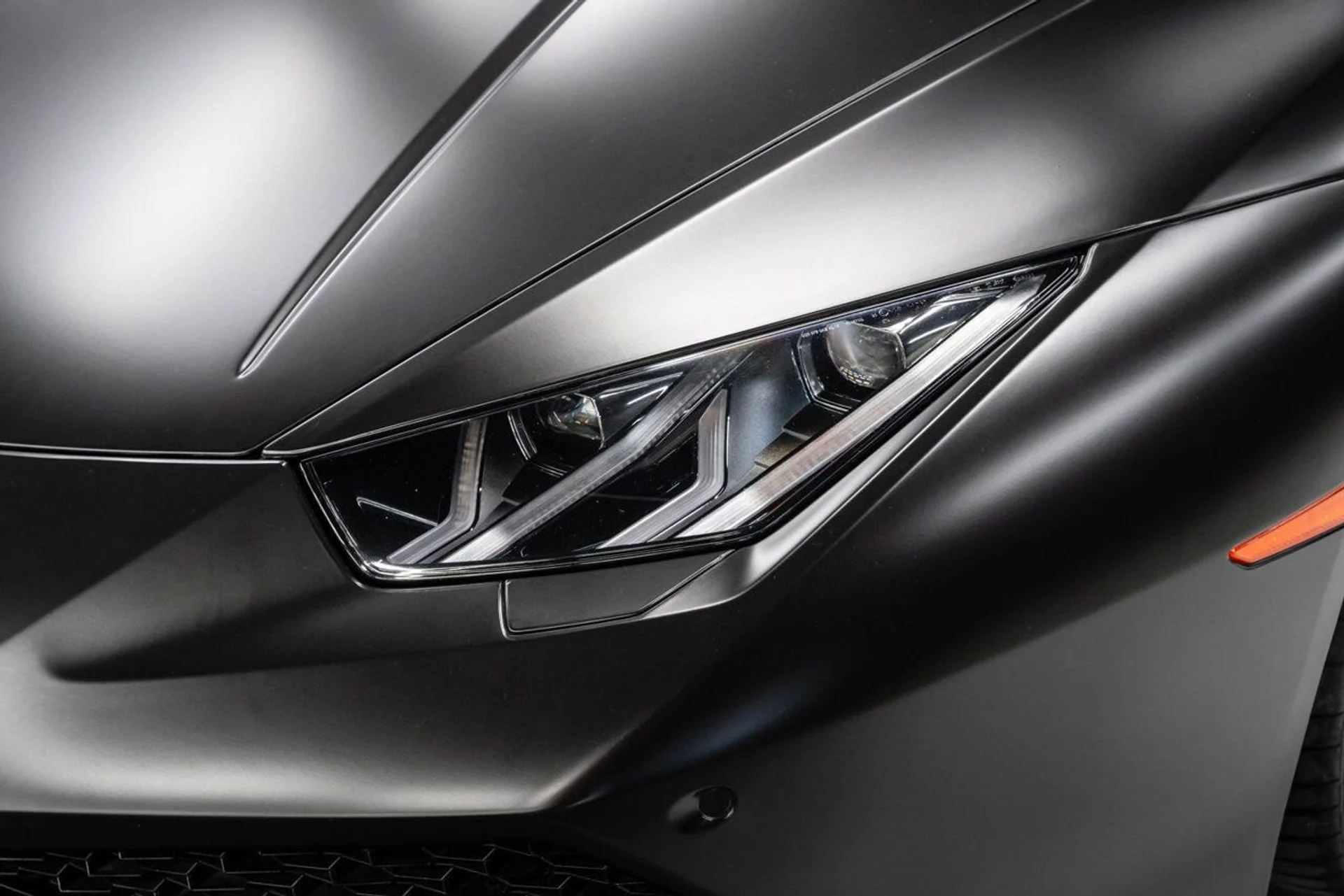 mph071_2203225050_lamborghini_huracan_2016_0deeb3fe74