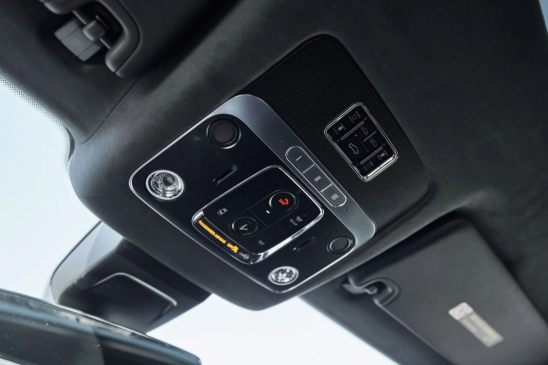 mph071_2247883717_Used_2024_Bentley_Flying_Spur_S_1761779984_159a32b0d2