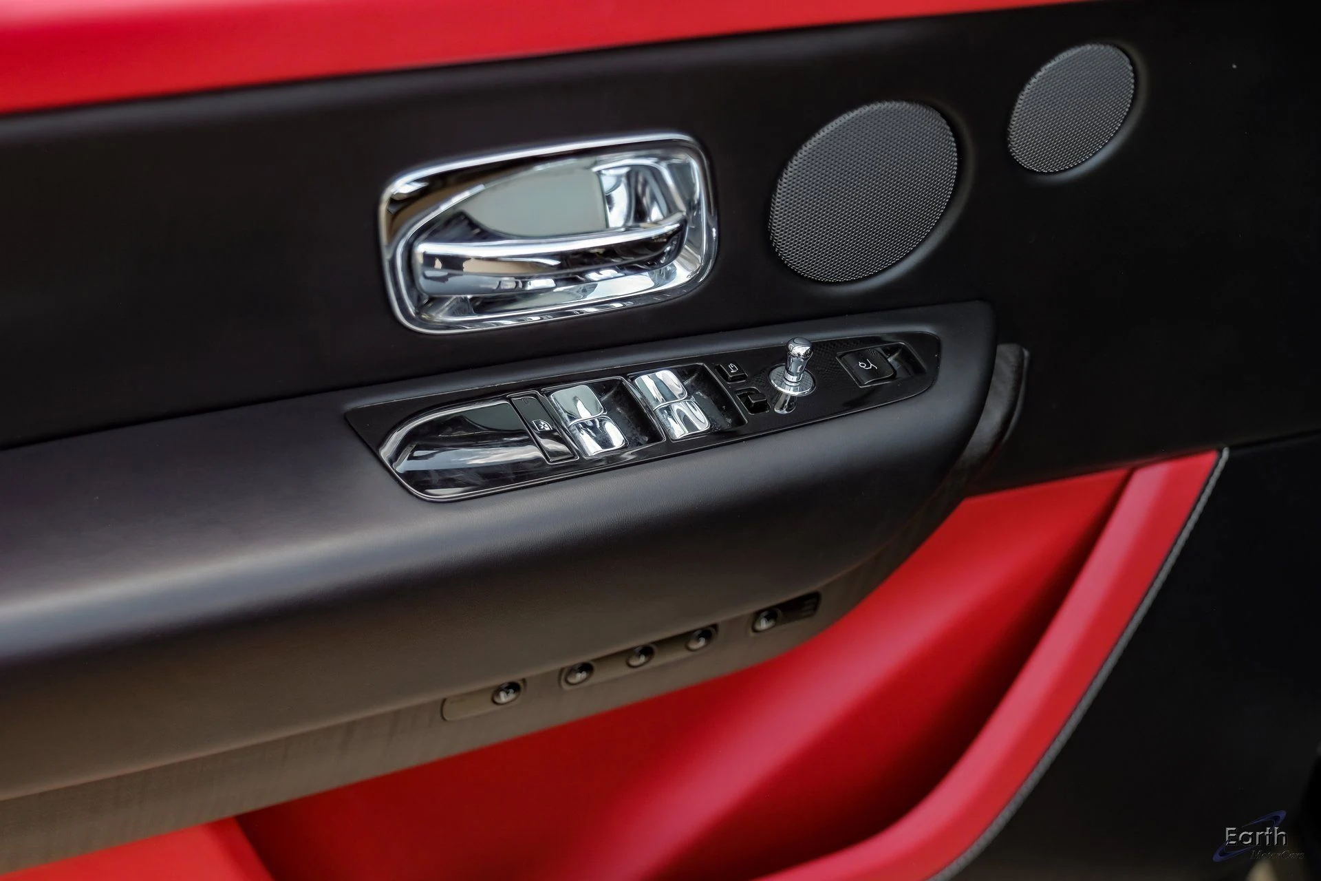 mph071_2300231884_799ac1b96f36ec1aafec0372874823a1x_2dbaaec47b