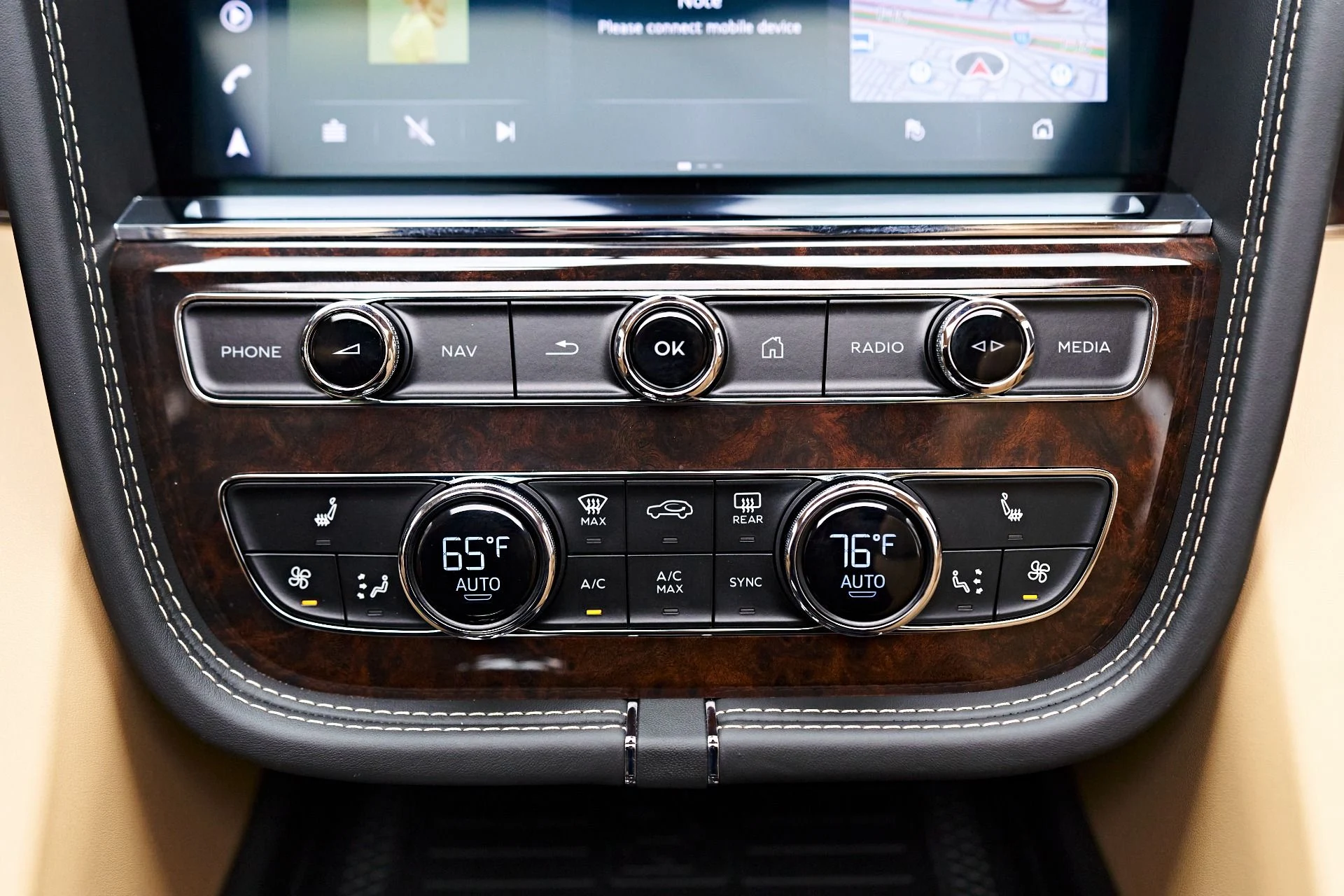 mph071_2425549662_Used_2021_Bentley_Bentayga_V8_1701312627_0dadb6b52a