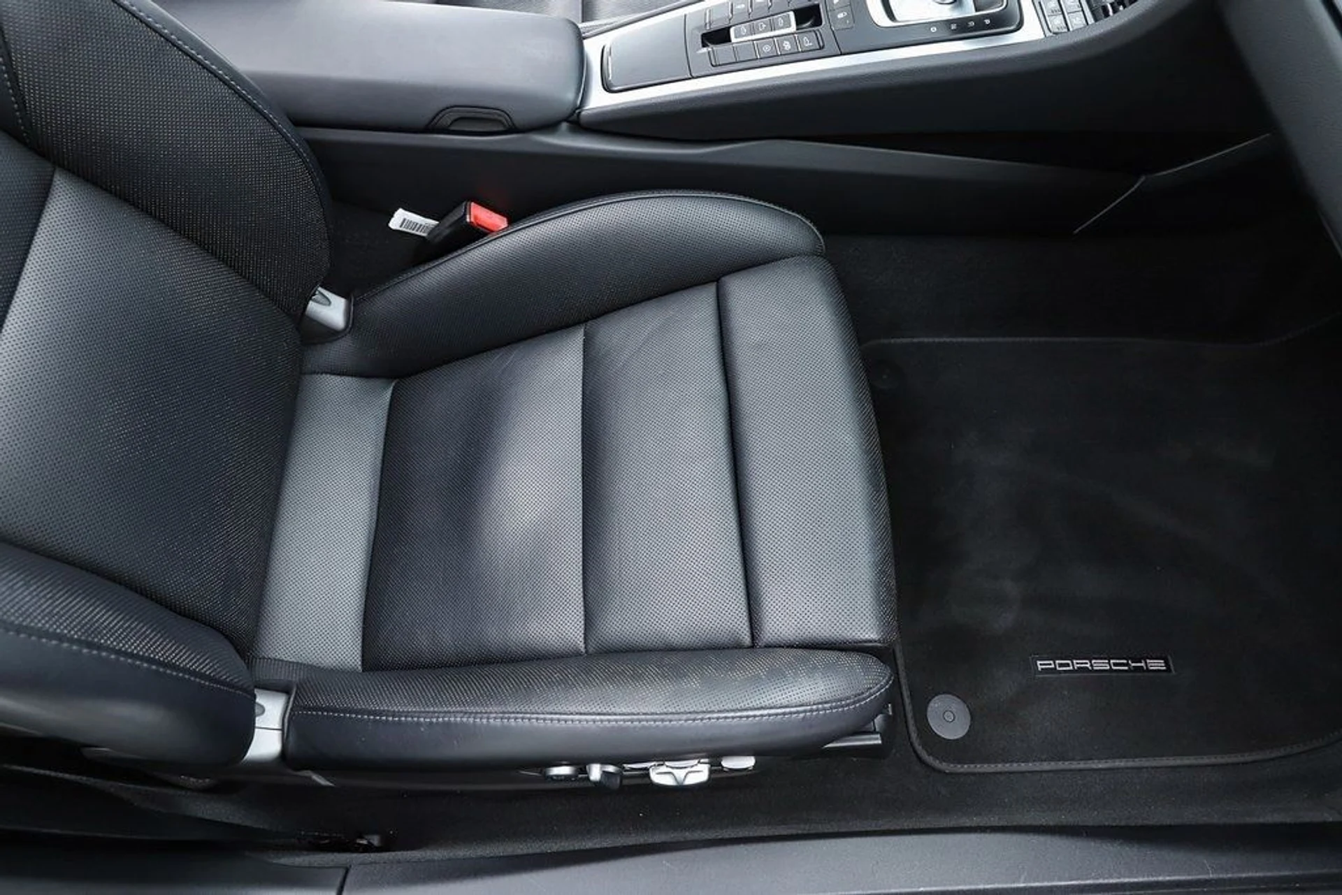 mph071_2477789902_efc0154ea63d36fe22953802b81dc3ebx_d6a0f0545a