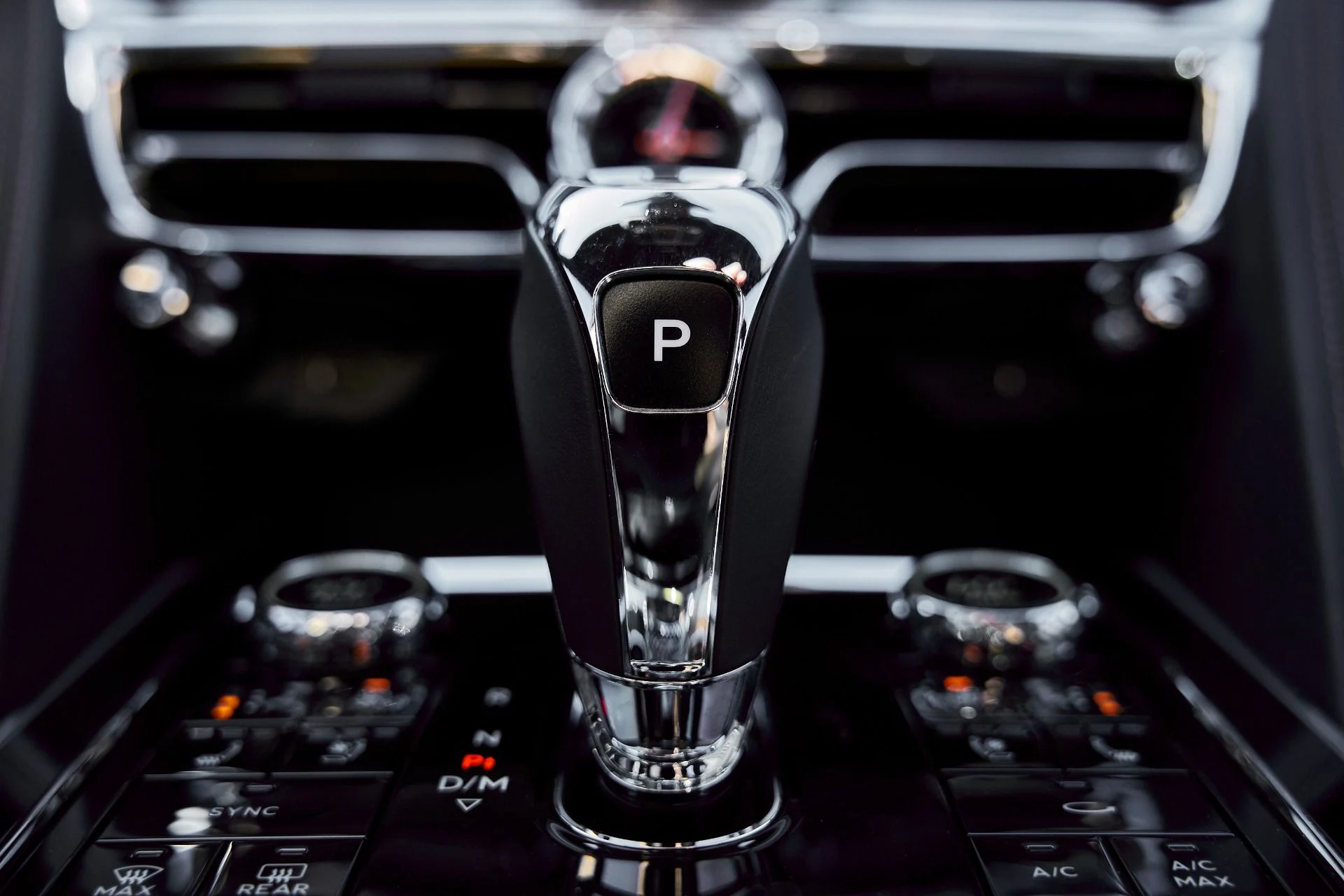 mph071_2494373561_Used_2023_Bentley_Flying_Spur_V8_1773280754_449fad8ed4