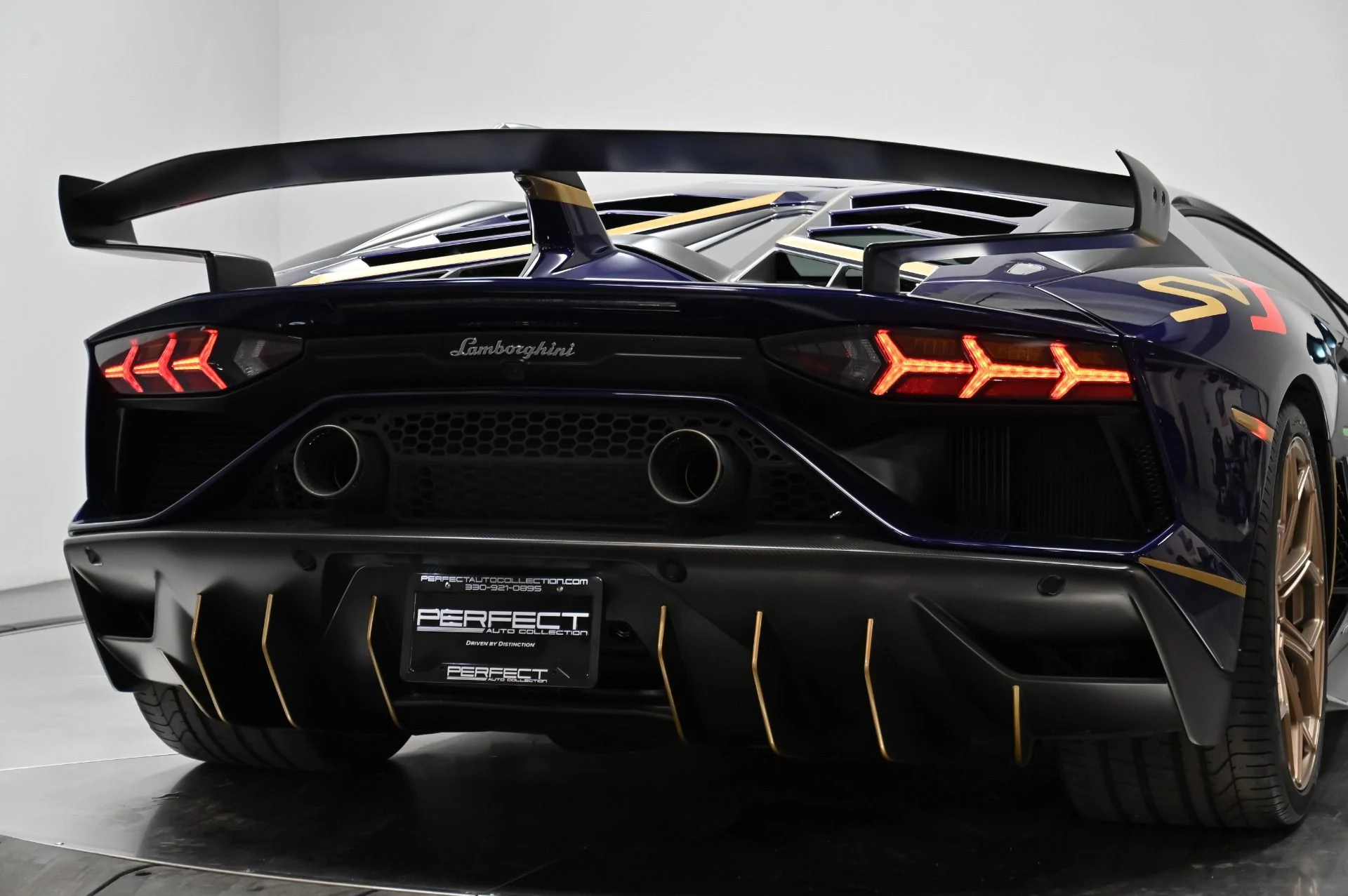 mph071_250809580_Used_2019_Lamborghini_Aventador_SVJ_1760550494_6d84965c29