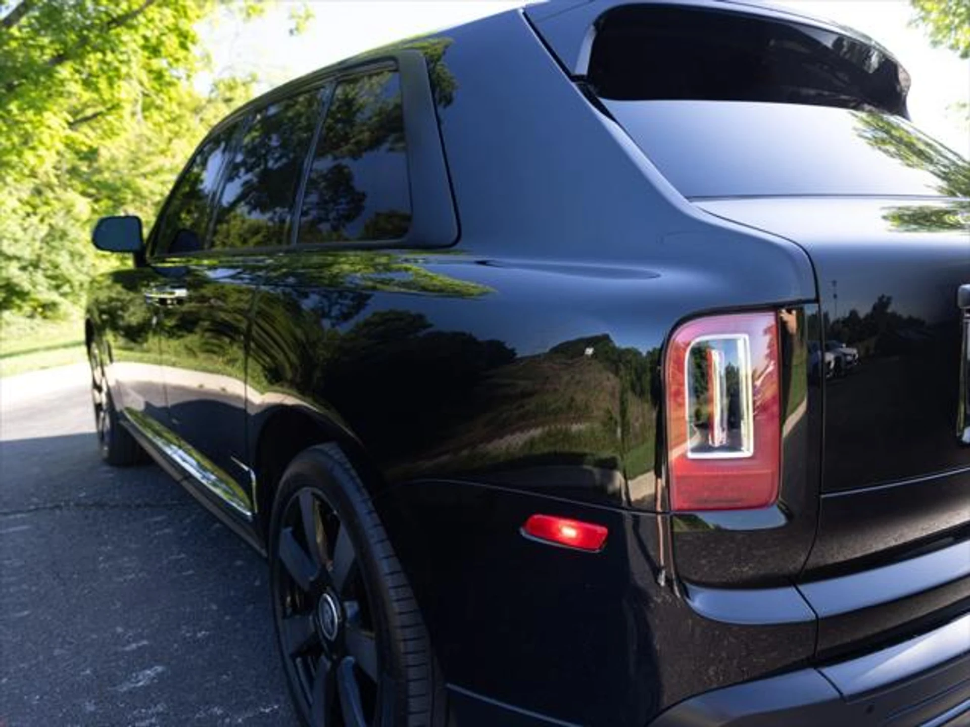 mph071_2551147661_342960235_6673c02f7c1dc78c17071b90_b5e17d557b