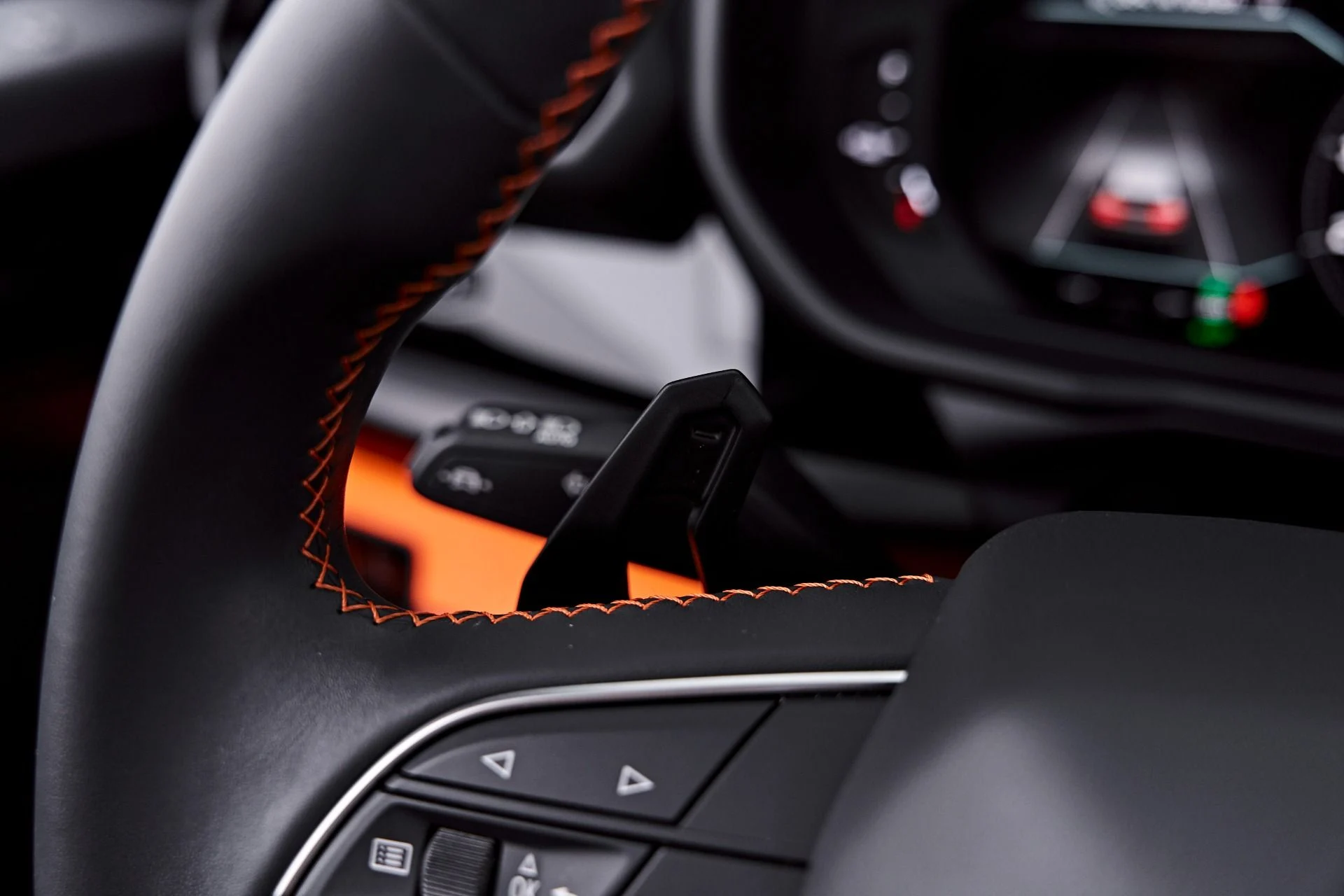 mph071_2554041587_Used_2025_Lamborghini_Urus_SE_1788282778_22830433b6