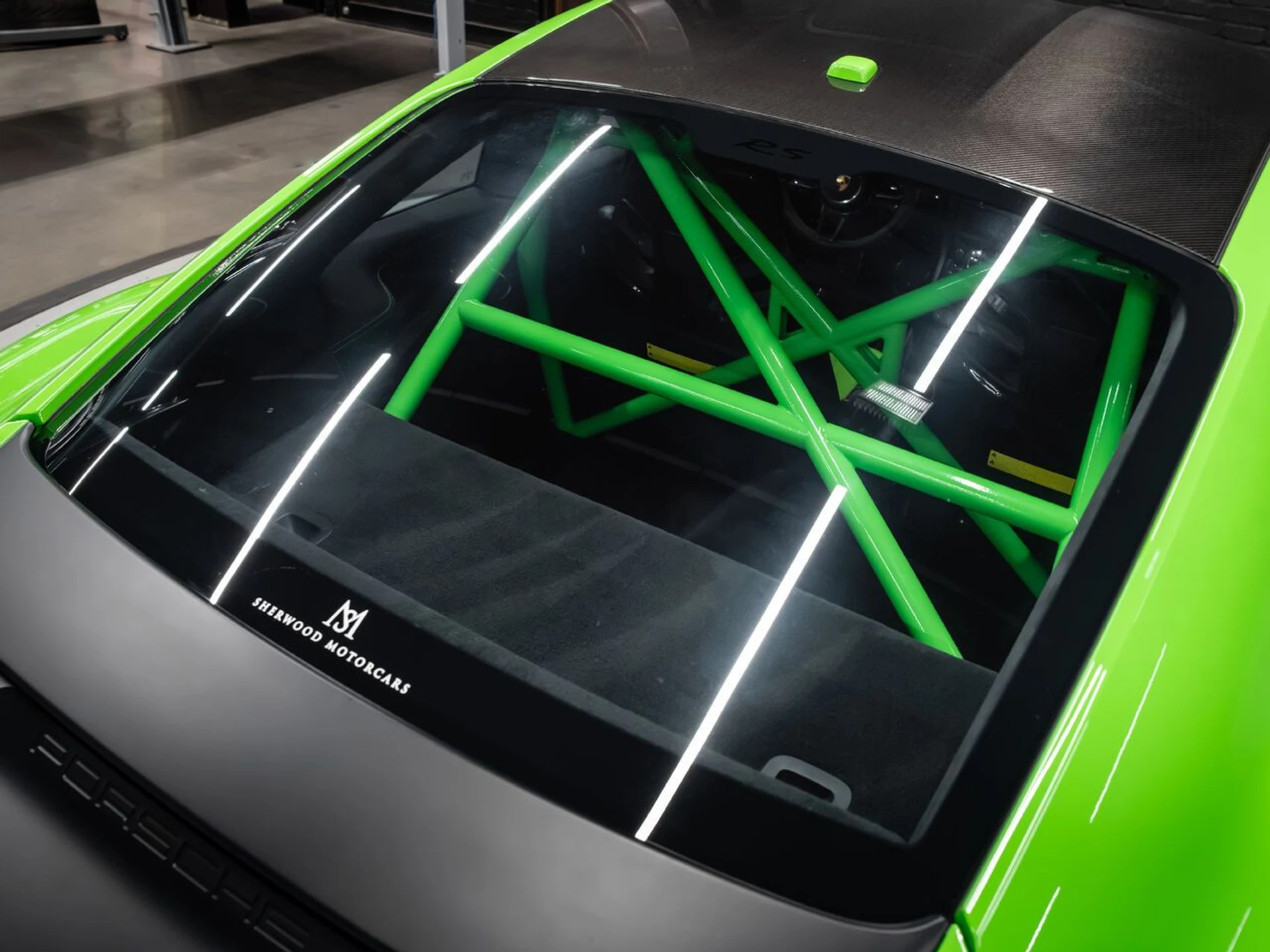 mph071_2653202778_porsche_911_2019_5c18809298