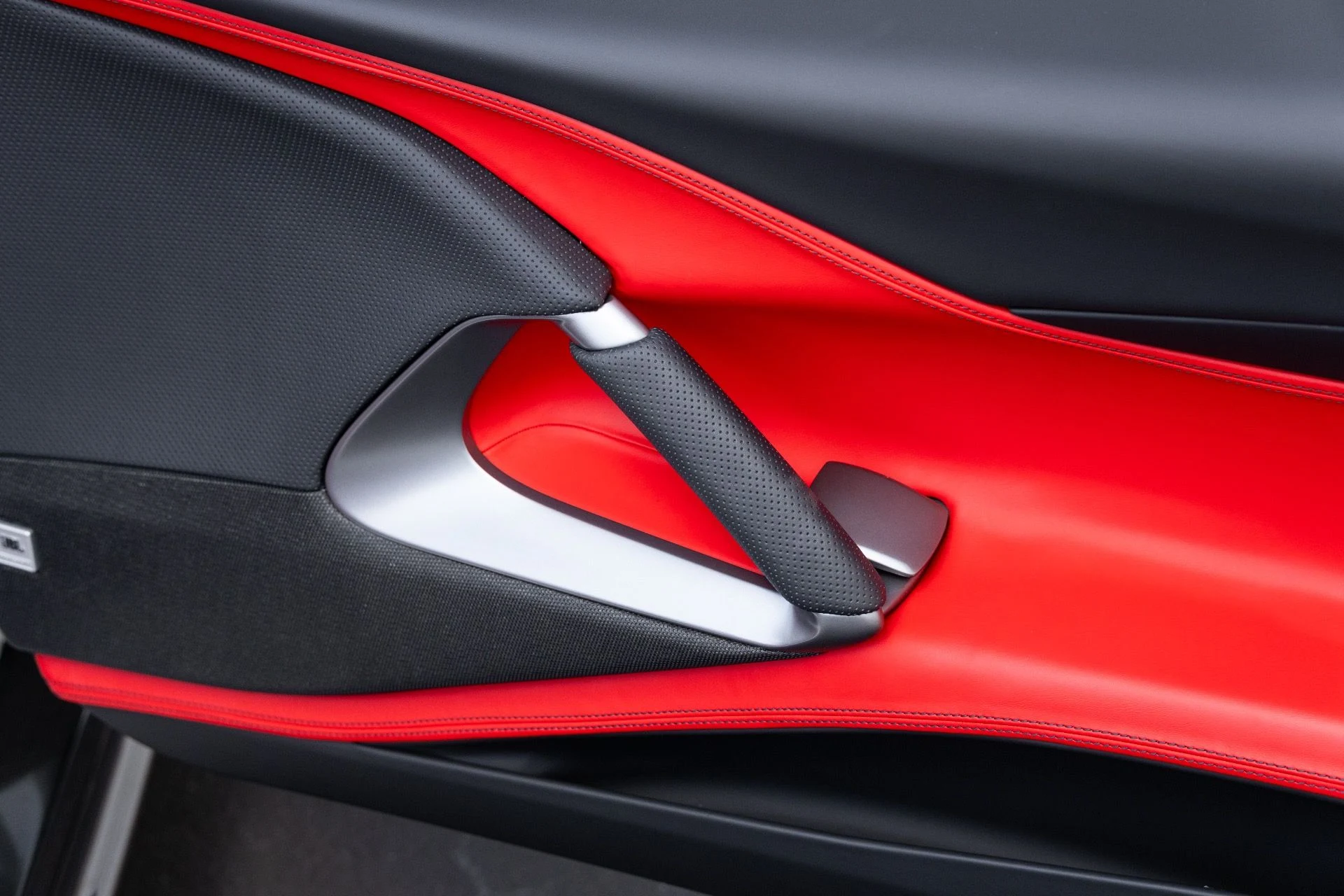 mph071_2662391049_Used_2021_Ferrari_812_GTS_1770760460_8c02bf18ed