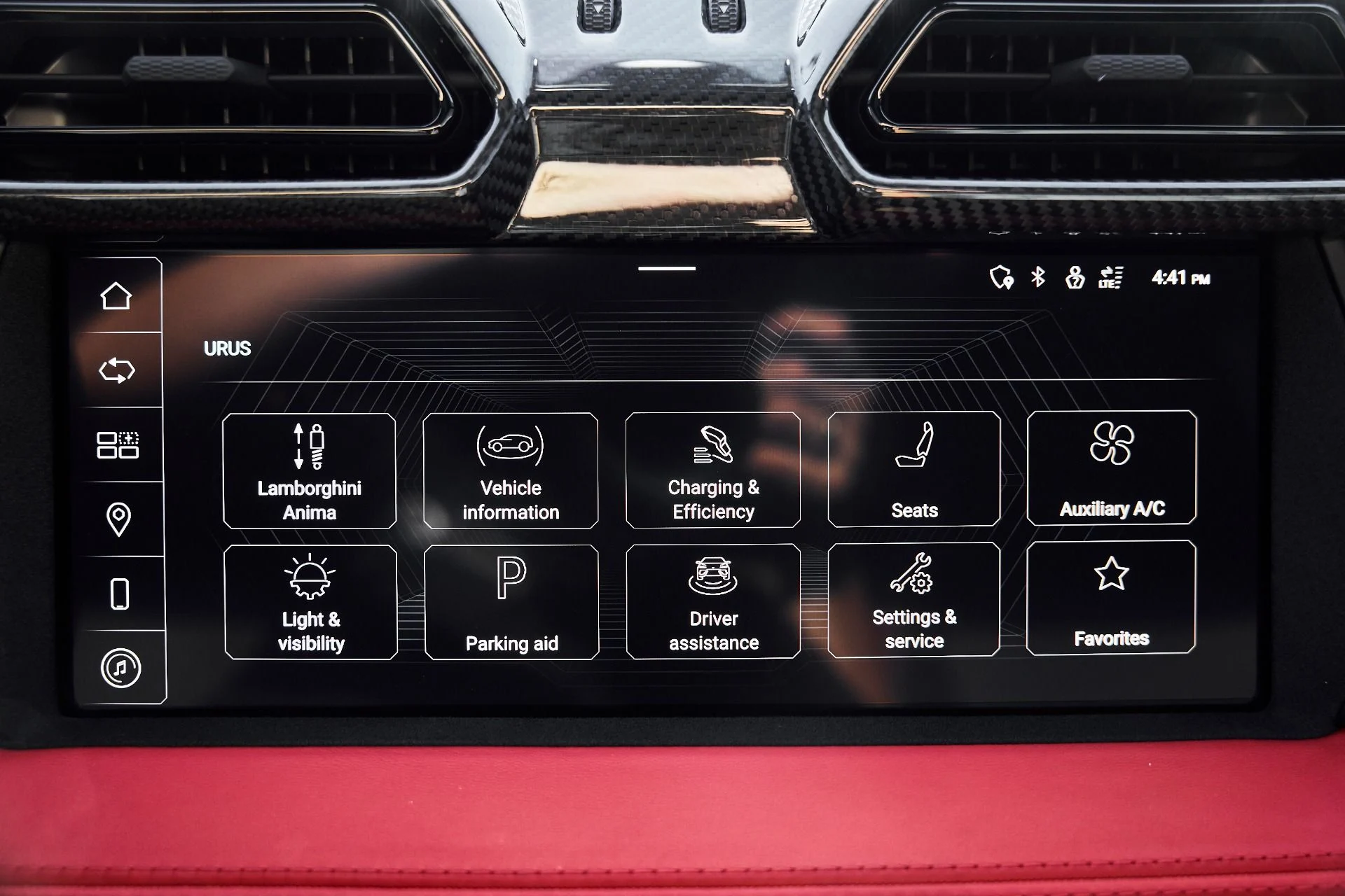 mph071_2680974670_Used_2025_Lamborghini_Urus_SE_1778289286_788faff977