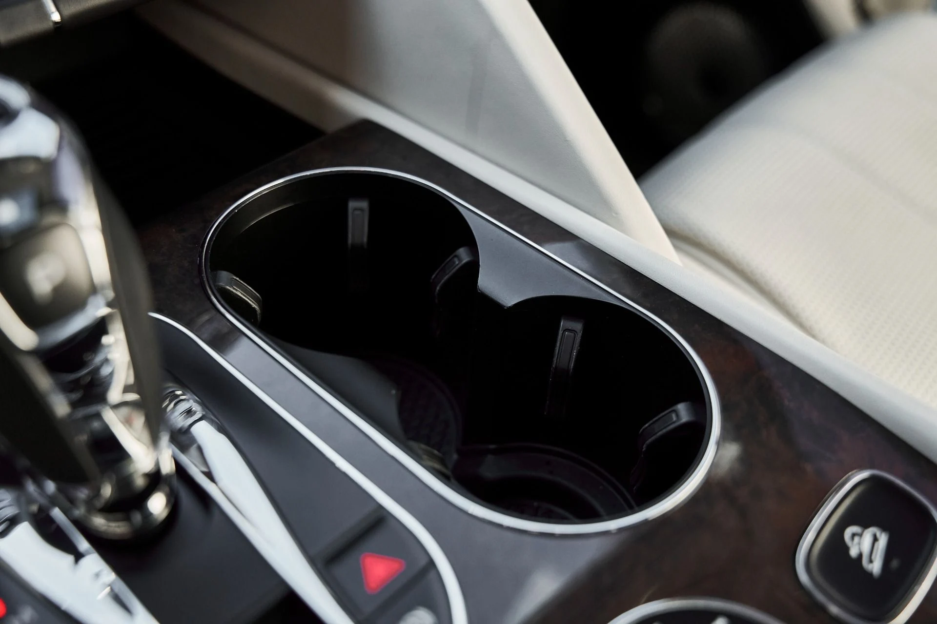 mph071_2684033576_Used_2023_Bentley_Bentayga_EWB_Azure_1773968914_44b235a288