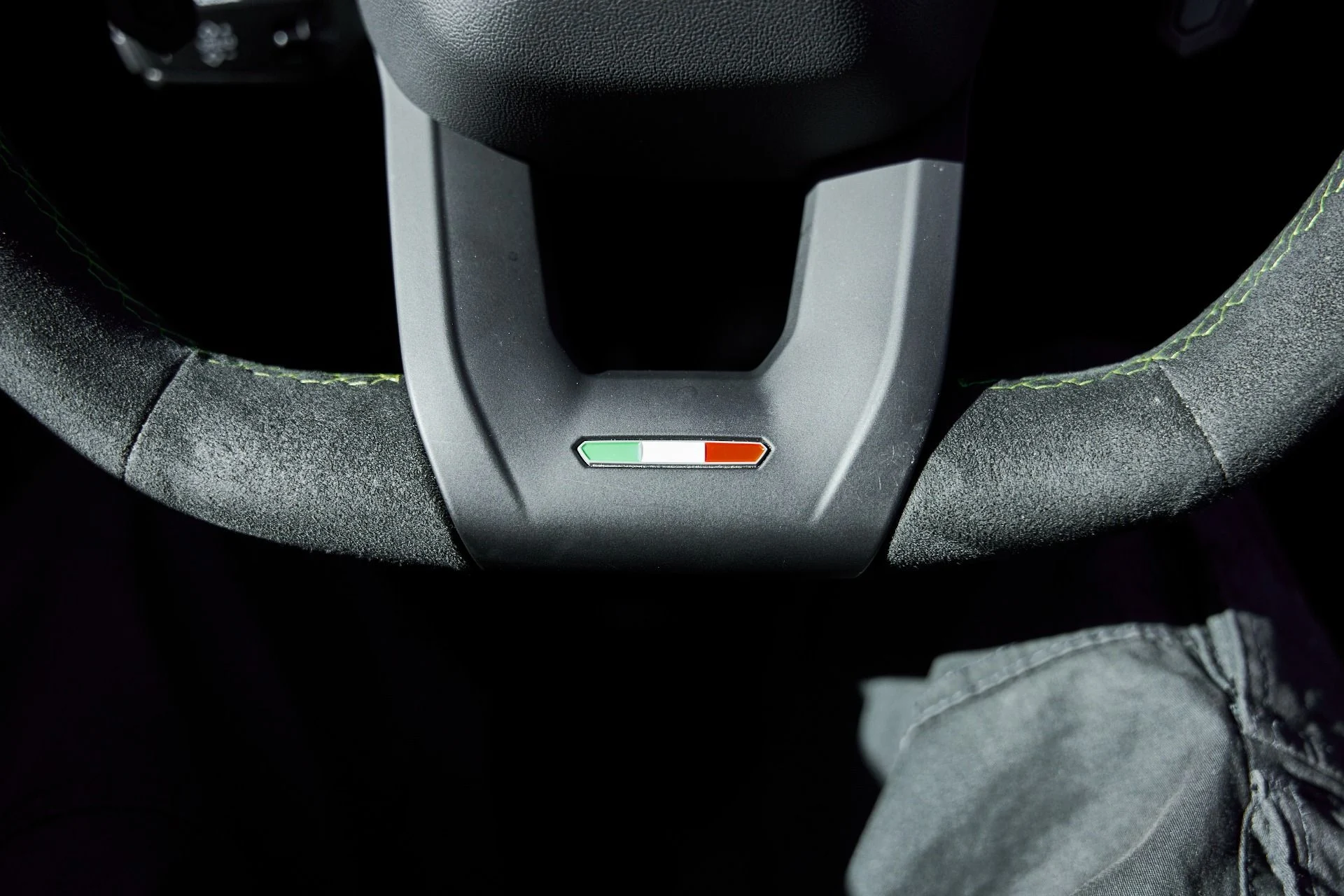 mph071_2705962715_Used_2024_Lamborghini_Urus_Performante_1770171938_eacbe389b7