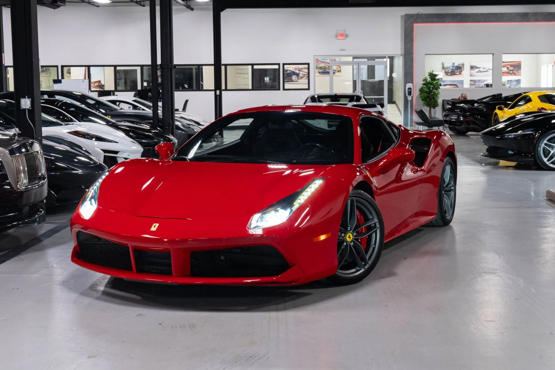 mph071_278453117_Used_2018_Ferrari_488_GTB_1785189078_956fdd83db