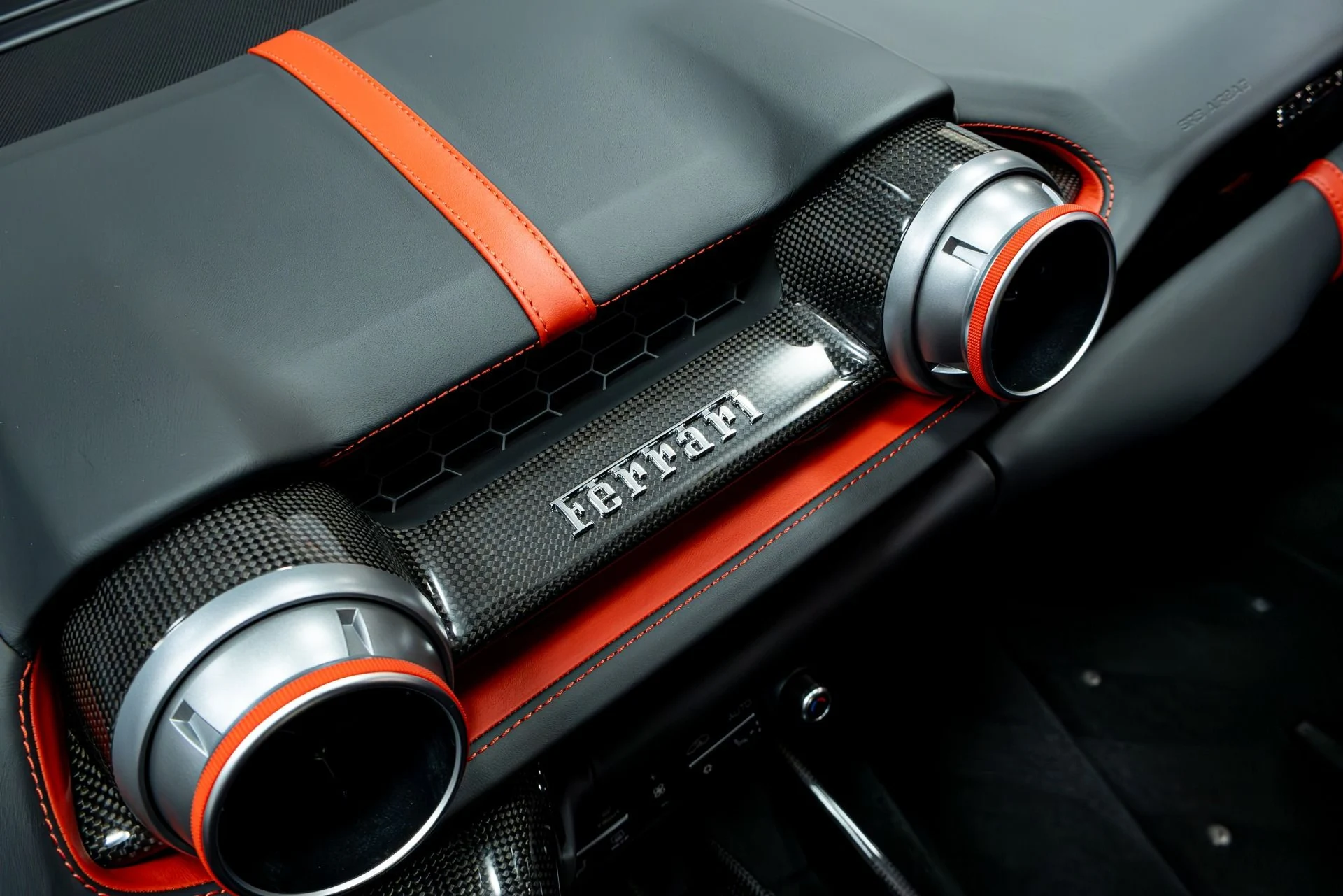 mph071_2796495516_Used_2018_Ferrari_812_Superfast_1777416678_99661a531b