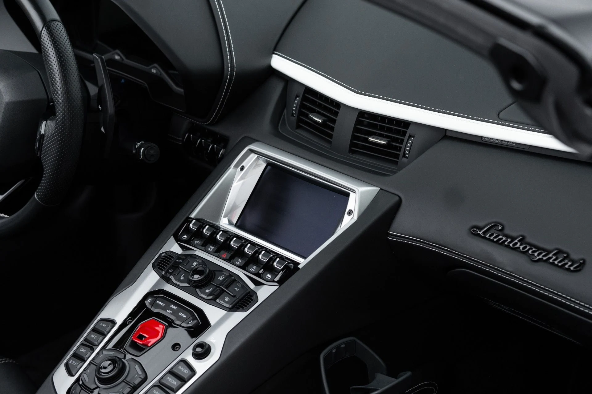 mph071_2877257769_Used_2018_Lamborghini_Aventador_Roadster_LP_740_4_S_1770343320_e7c6611b62