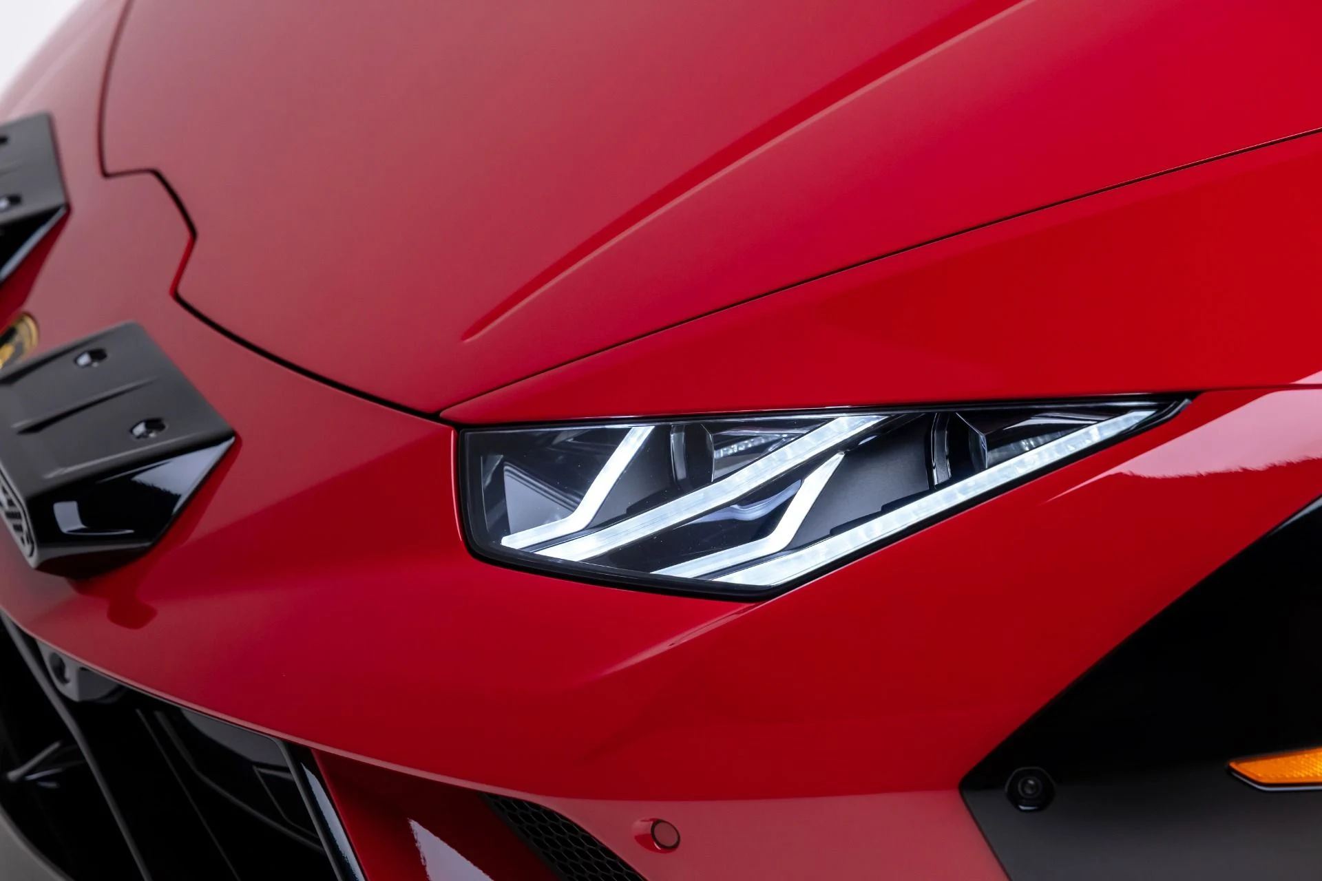 mph071_2893954478_Used_2024_Lamborghini_Huracan_Sterrato_1765391926_87930a4ebb