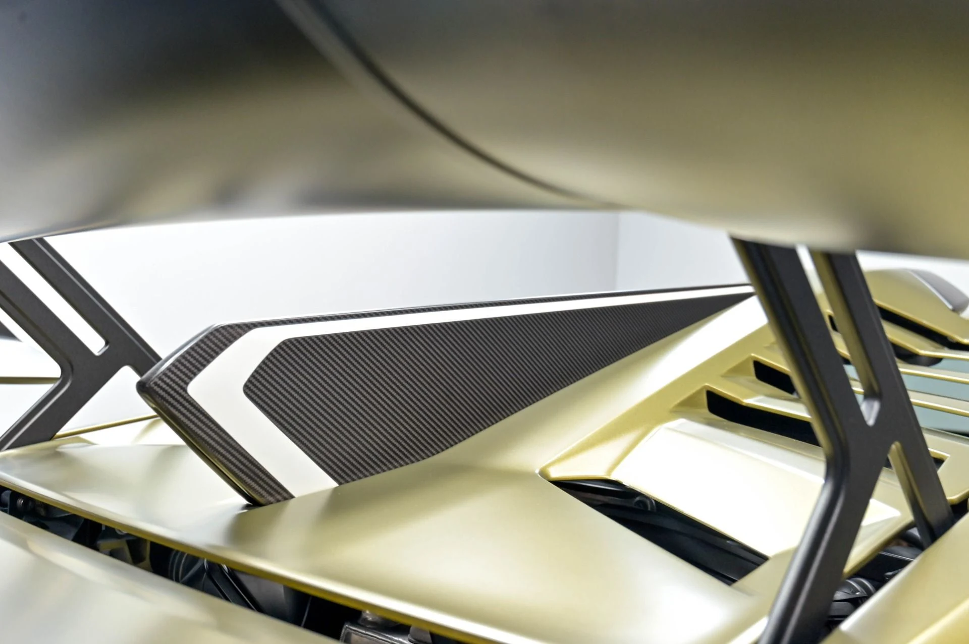 mph071_2906375118_Used_2023_Lamborghini_Huracan_STO_1782768591_a892b55830