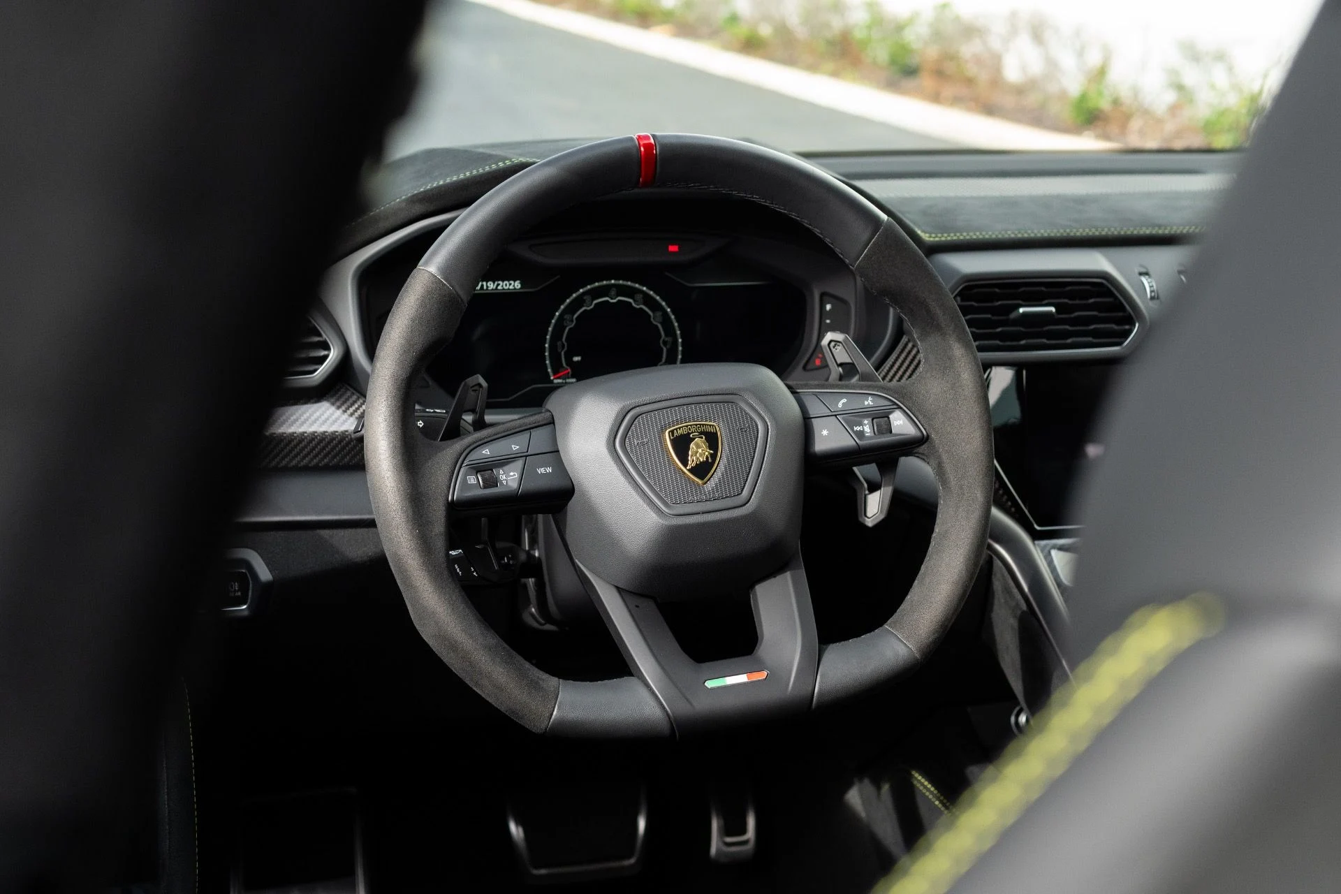 mph071_2913133709_Used_2024_Lamborghini_Urus_Performante_1774062617_537efc40a7