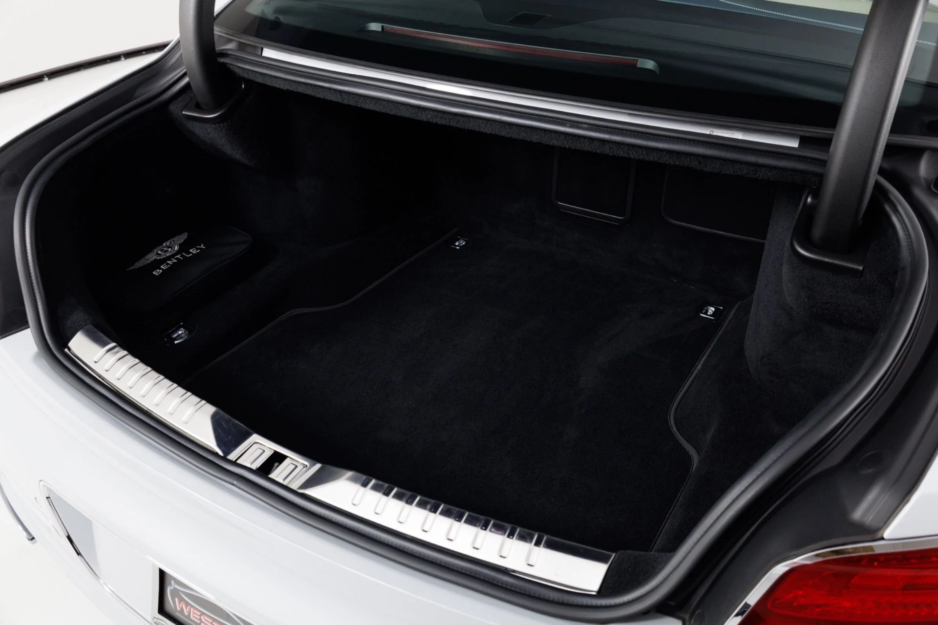 mph071_2944876257_Used_2020_Bentley_Flying_Spur_W12_1776899569_82171c8d60