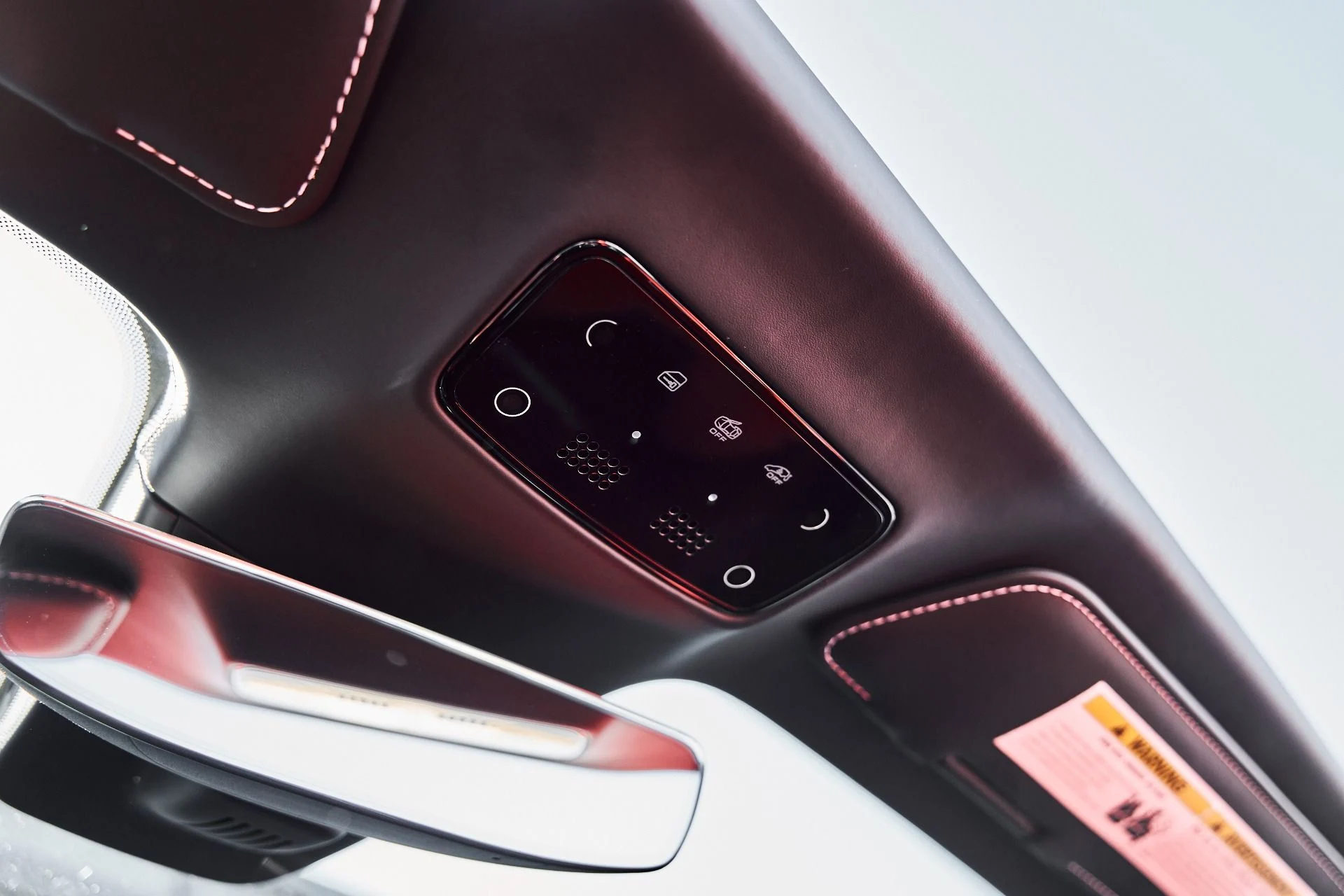 mph071_3024409785_Used_2025_Ferrari_SF_90_Spider_Base_1776876640_b560f1ca21