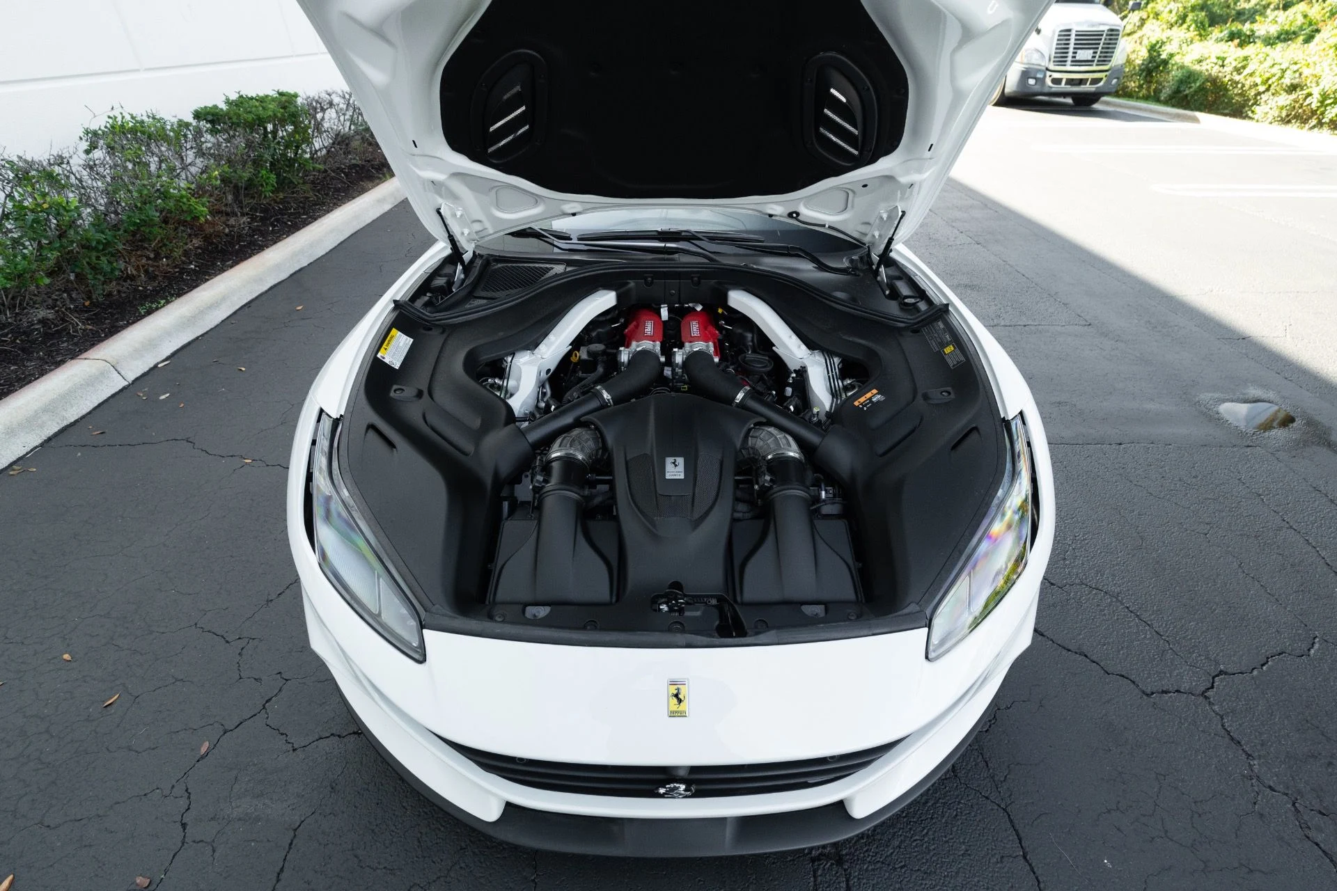 mph071_3122789452_Used_2023_Ferrari_Portofino_M_1766185478_88a89cc426