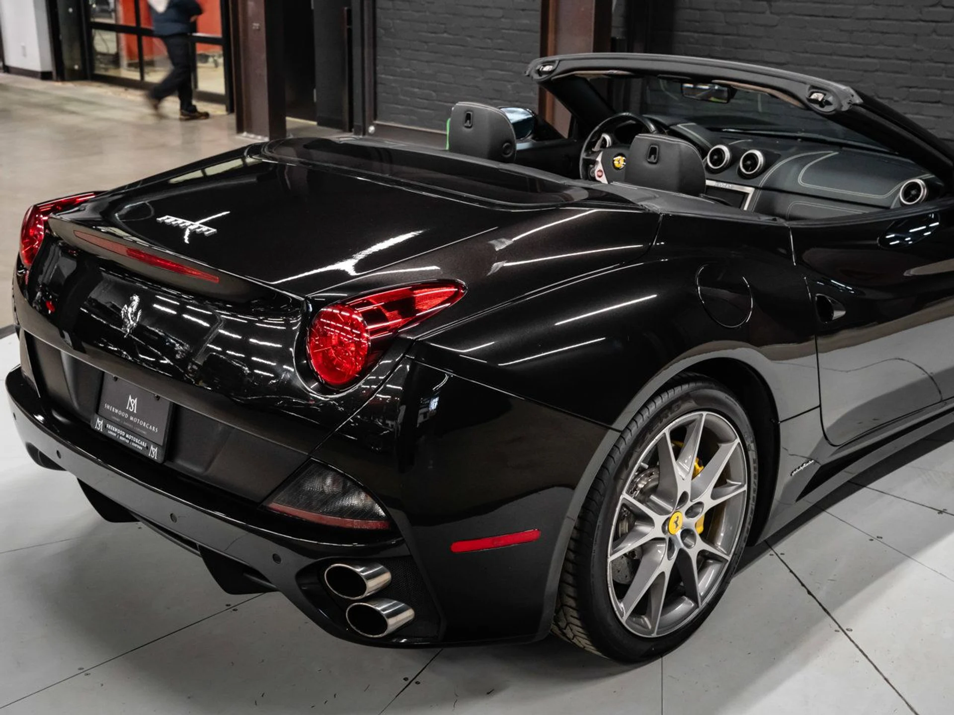 mph071_3135803912_ferrari_california_2011_c204ea3e0e