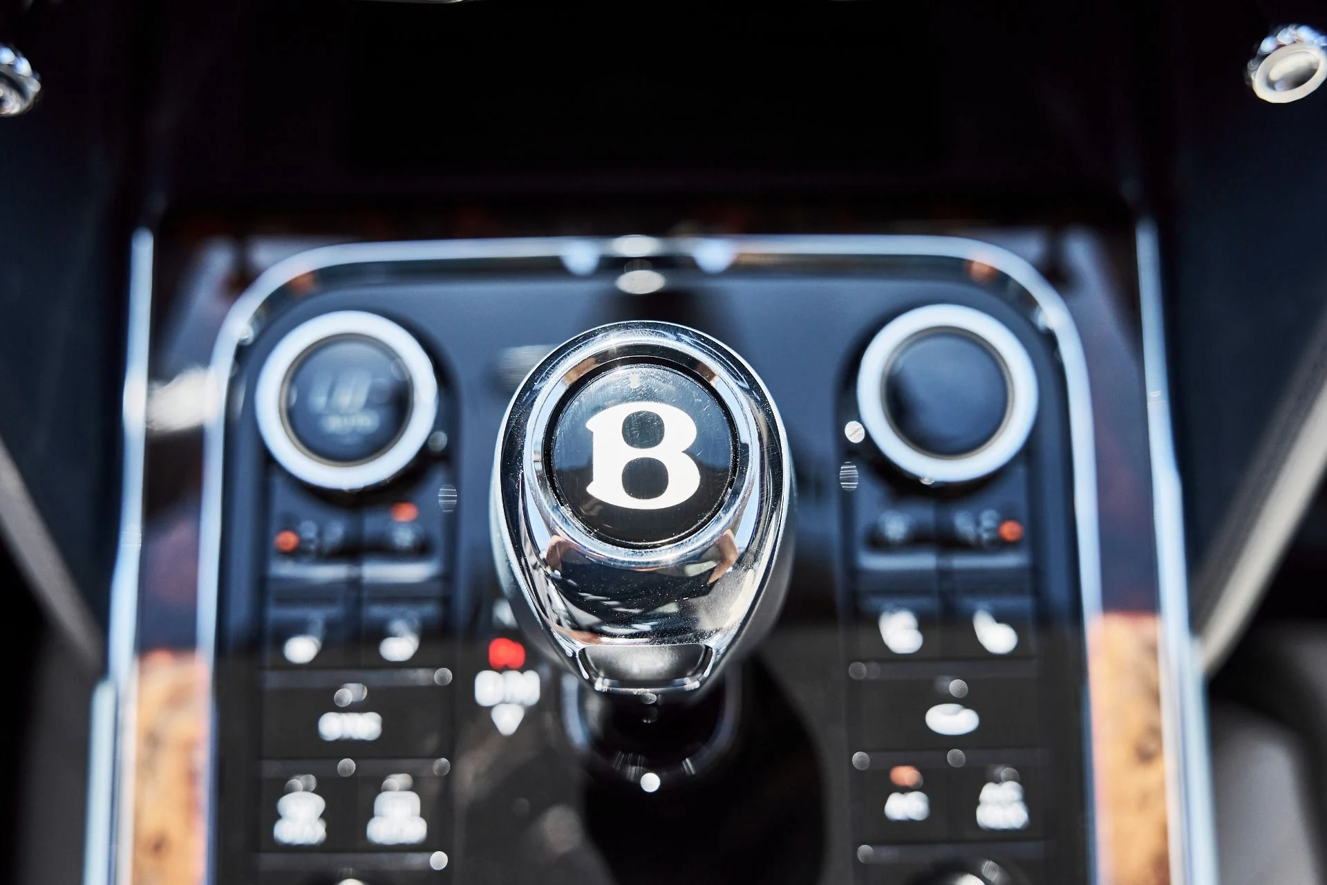 mph071_3167757162_Used_2022_Bentley_Flying_Spur_W12_1781229092_5c1e26b6d5