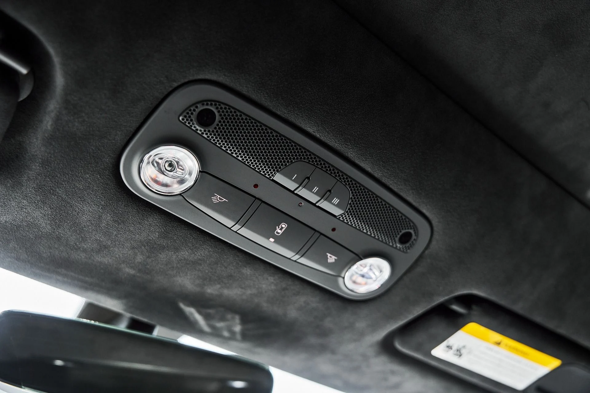 mph071_3243349689_Used_2020_Lamborghini_Huracan_EVO_Base_1777394908_358fcc0e4d