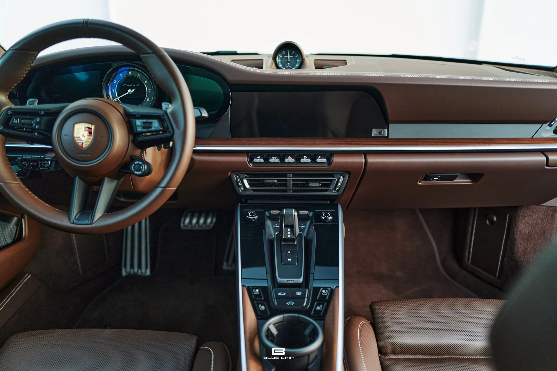 mph071_3287796580_69b06dba751f02935cf9c162_L1190135_1a5923f58f