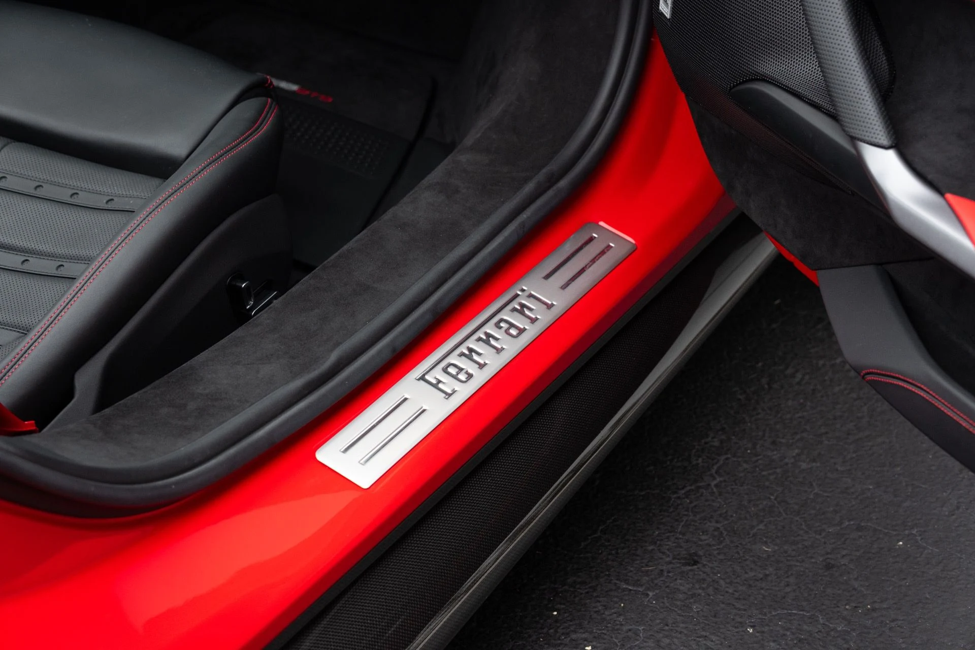 mph071_3362796763_Used_2024_Ferrari_296_GTS_1776982815_978352418c