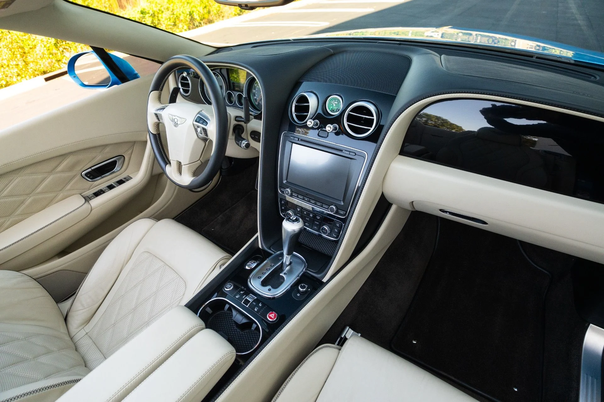 mph071_3475497373_Used_2015_Bentley_Continental_GT_V8_S_1769717310_ec2373d82e