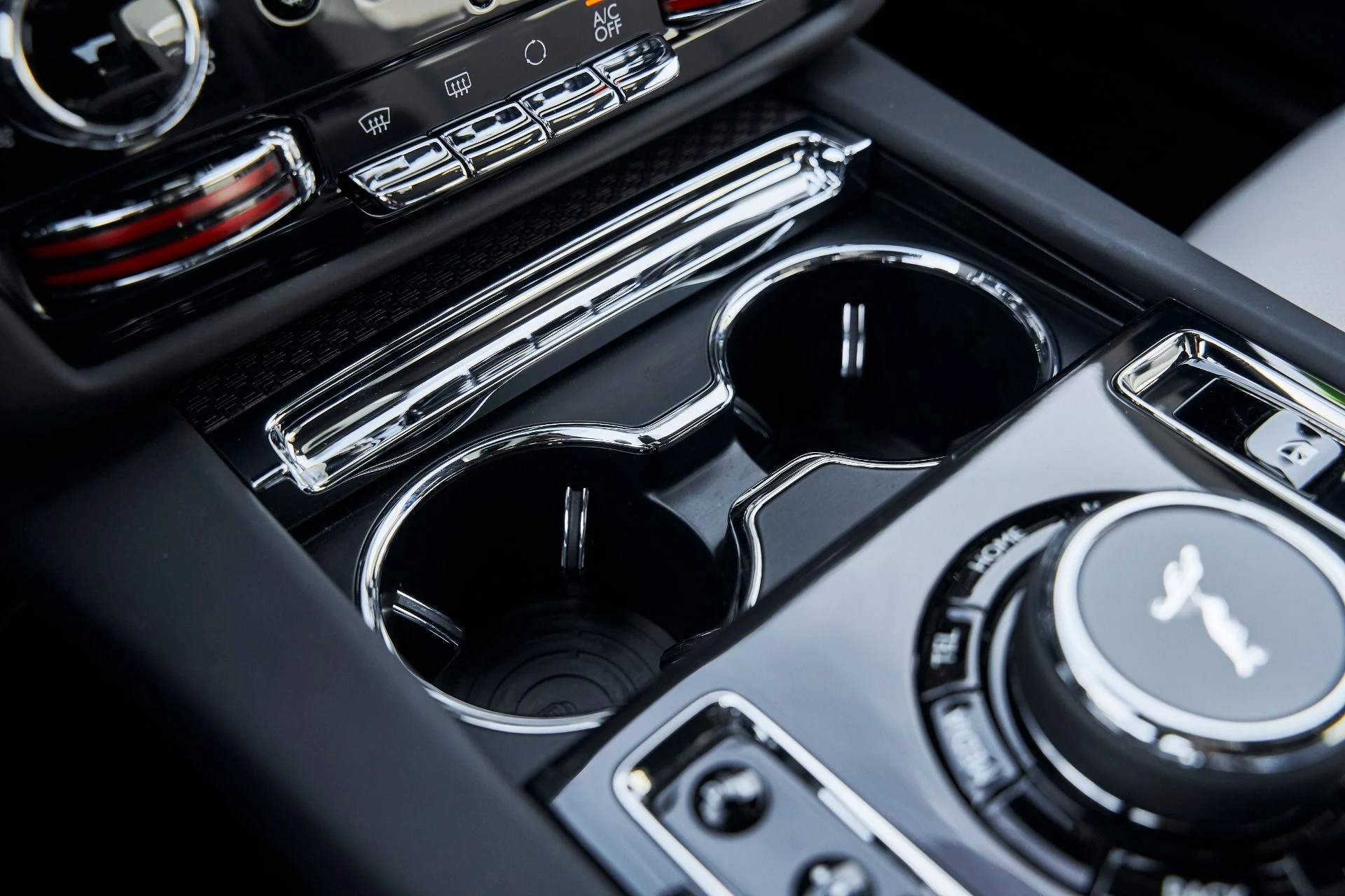 mph071_3486838519_Used_2025_Rolls_Royce_Ghost_Black_Badge_1769049591_8e07327105