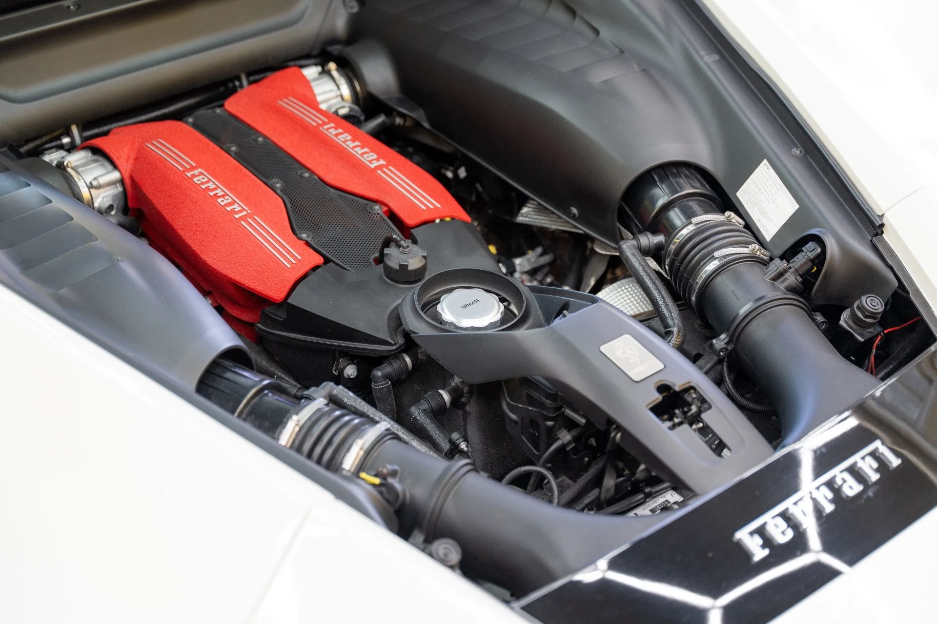 mph071_3507651700_Used_2016_Ferrari_488_GTB_1792442260_8b6c65ce79