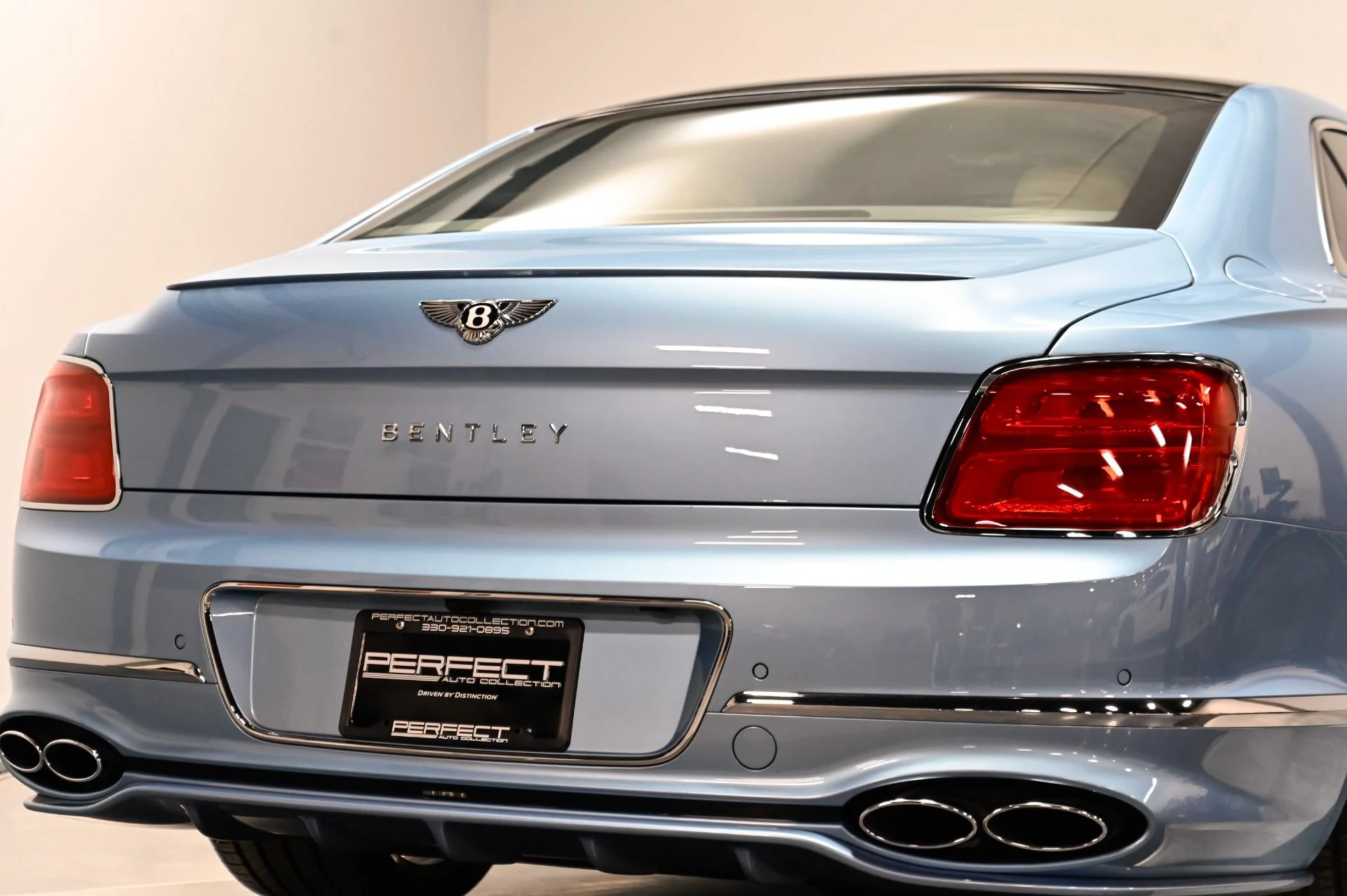 mph071_3602296489_Used_2022_Bentley_Flying_Spur_V8_1790876824_7d10ecb654