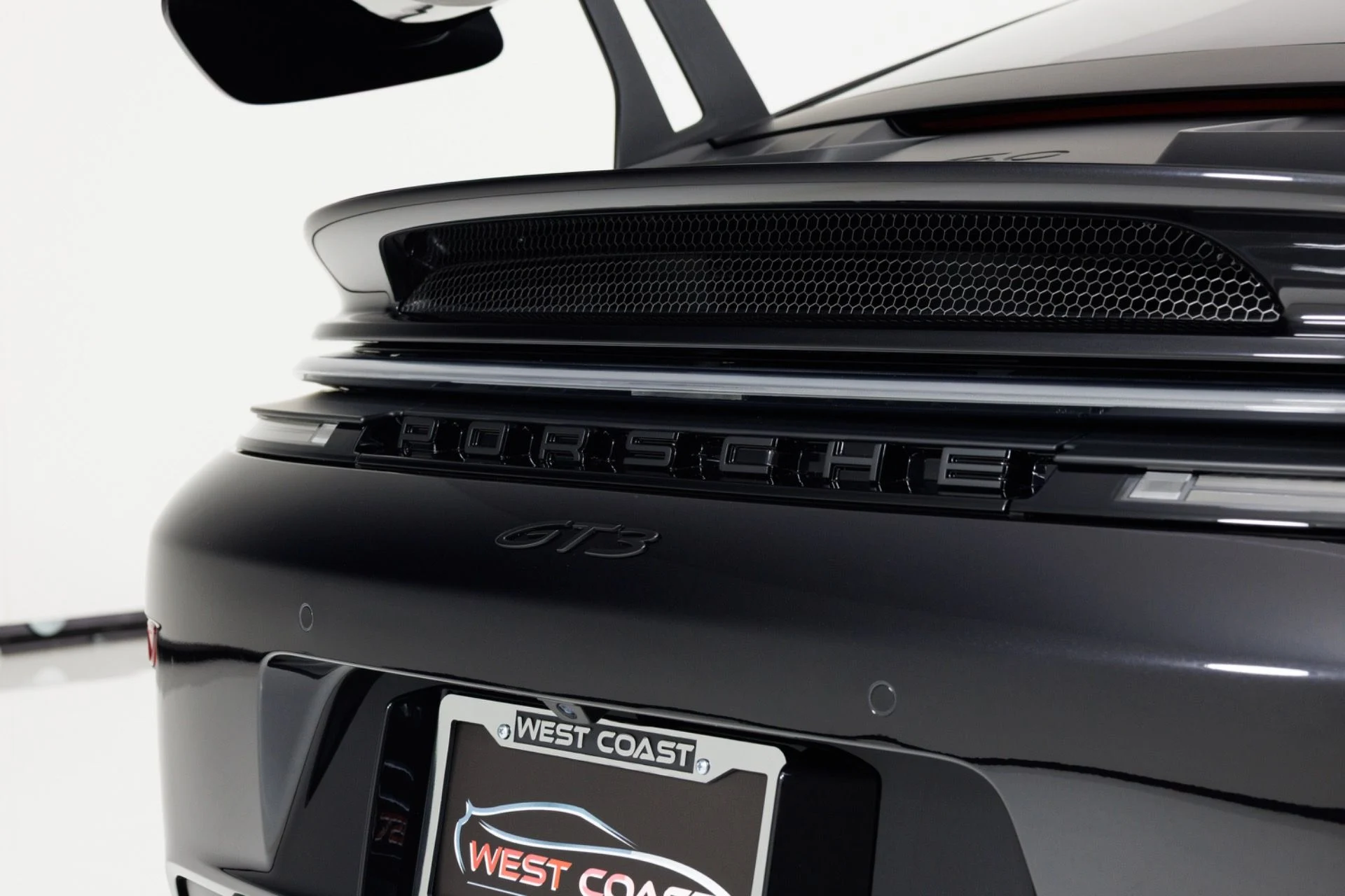 mph071_3605819501_Used_2025_Porsche_911_GT_3_1777072064_6fe256a551