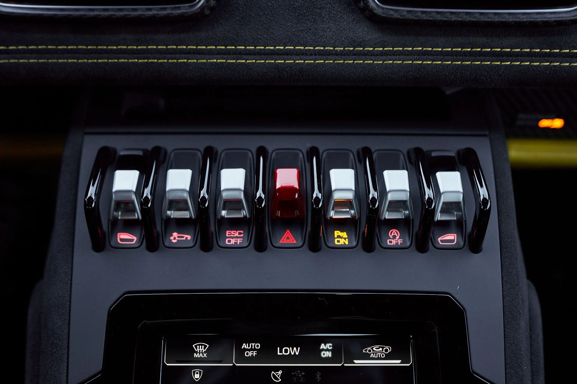 mph071_362545095_Used_2023_Lamborghini_Huracan_Tecnica_Base_1765333603_b52b0d4d9b