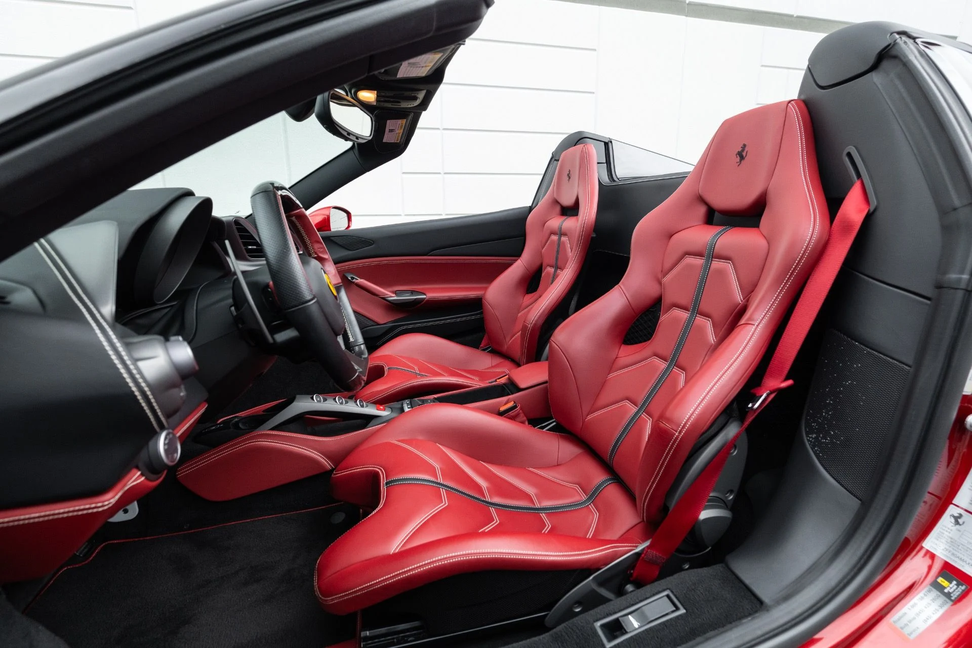 mph071_3721391998_Used_2019_Ferrari_488_Spider_1775191642_d6fe4ae6ac