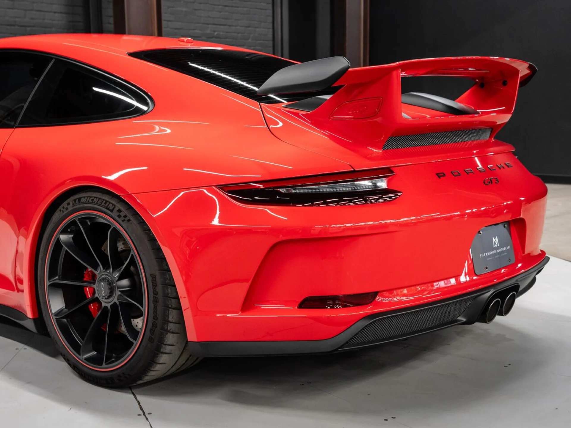 mph071_3774756461_porsche_911_2018_c7b635f4db