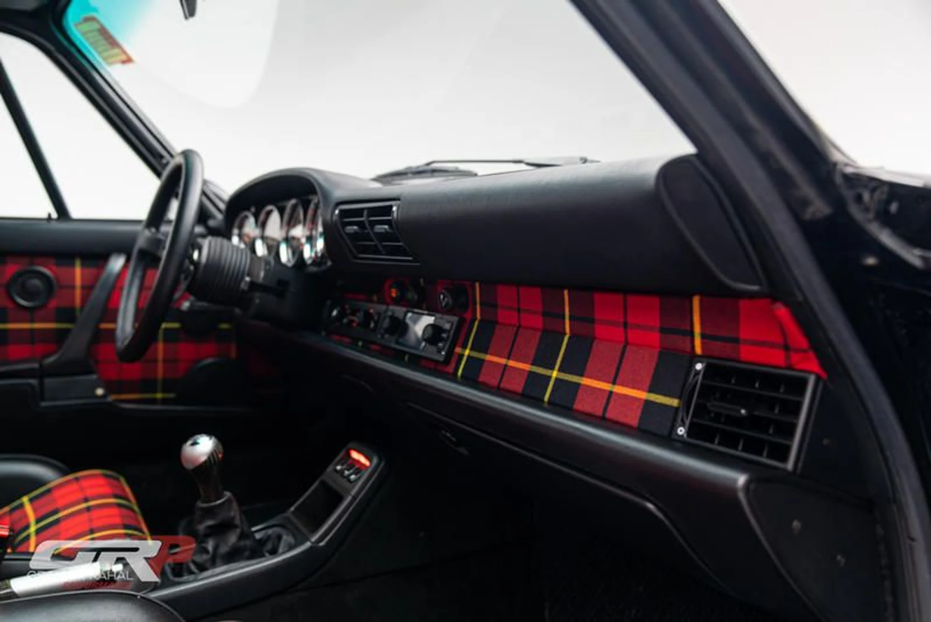 mph071_3776976918_F0002_F6_A_9352_448_F_B93_F_9_DBA_13862_BA_8_dc8bc53ae8