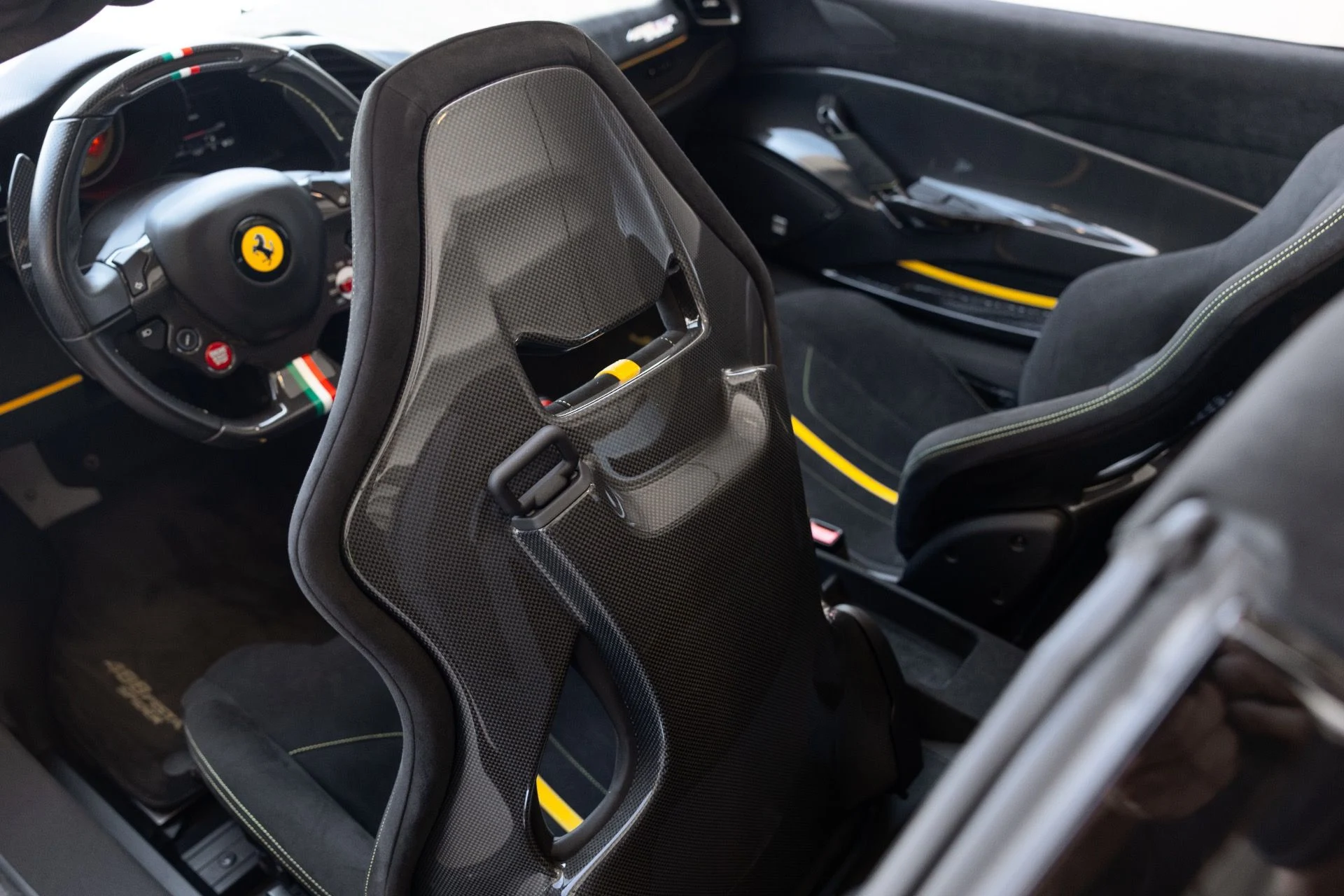 mph071_3872356492_Used_2020_Ferrari_488_Pista_Spider_1785218764_881ee86658