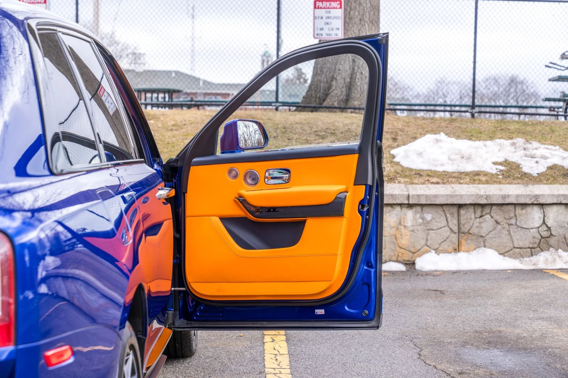 mph071_3926078160_Used_2023_Rolls_Royce_Black_Badge_Cullinan_1772494393_4ffc883f34