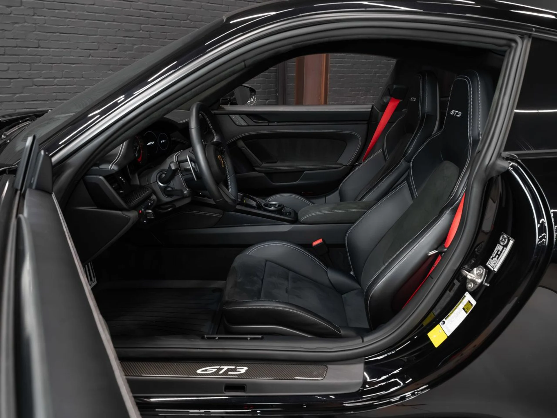 mph071_3945789831_porsche_911_2022_7dcef2559e