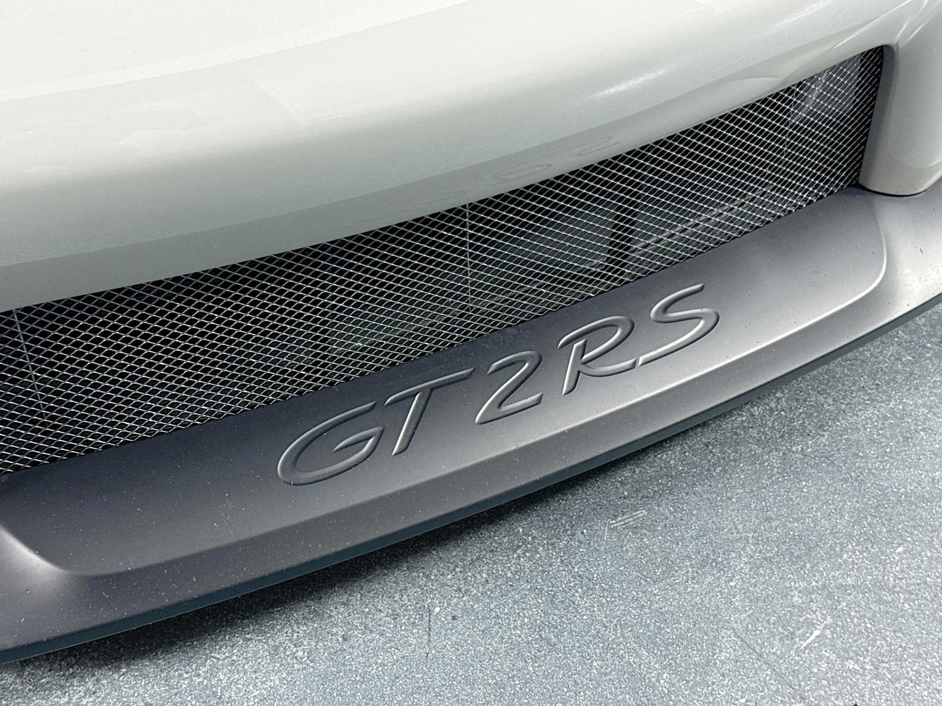 mph071_3963577194_Used_2018_Porsche_911_GT_2_RS_Weissach_Package_1784604527_b0214b7a11