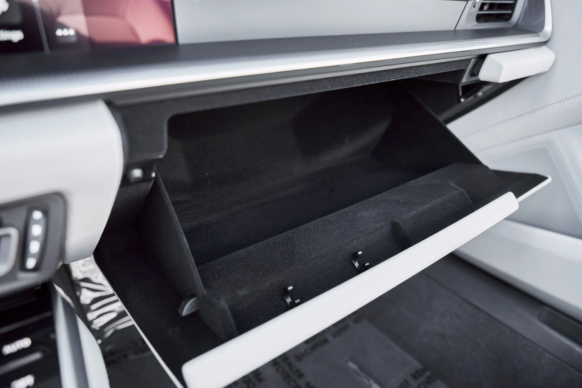 mph071_4010650630_Used_2022_Porsche_911_Turbo_S_1770670700_2a96daed25