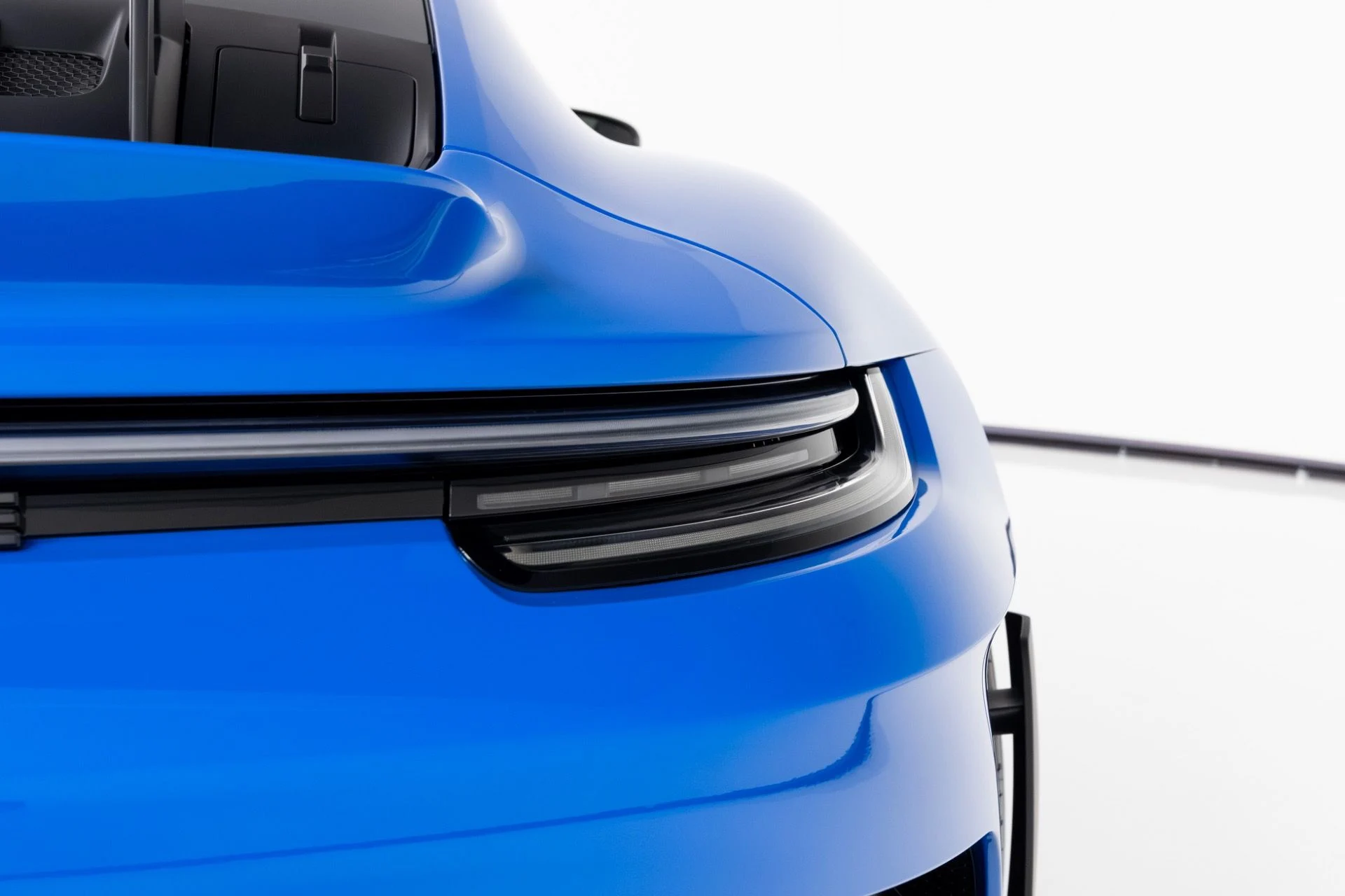 mph071_4046327752_Used_2025_Porsche_911_GT_3_RS_1765482764_ef1b43281d