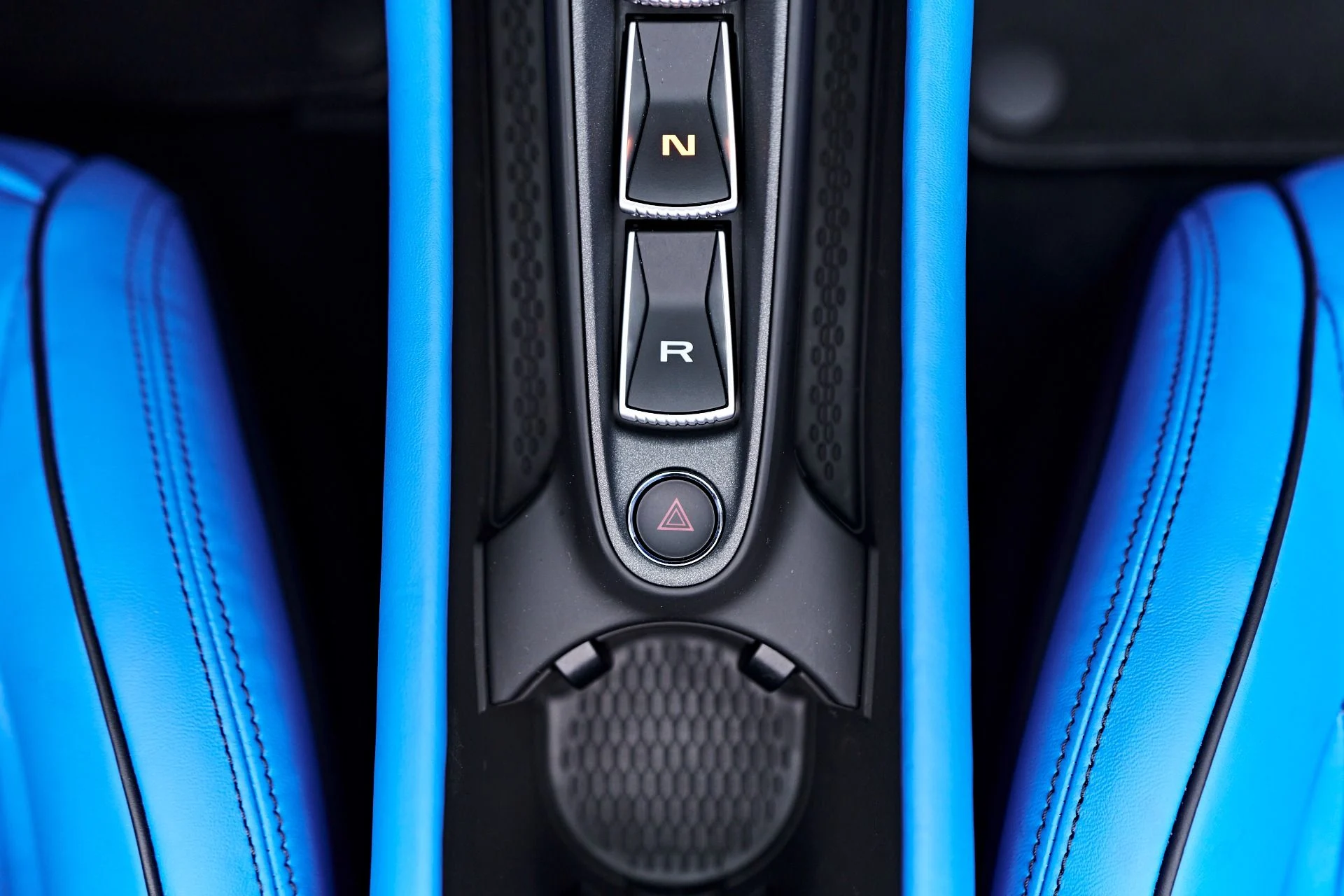mph071_407657563_Used_2025_Mc_Laren_Artura_Tech_Lux_1755283119_f2f66d8f26