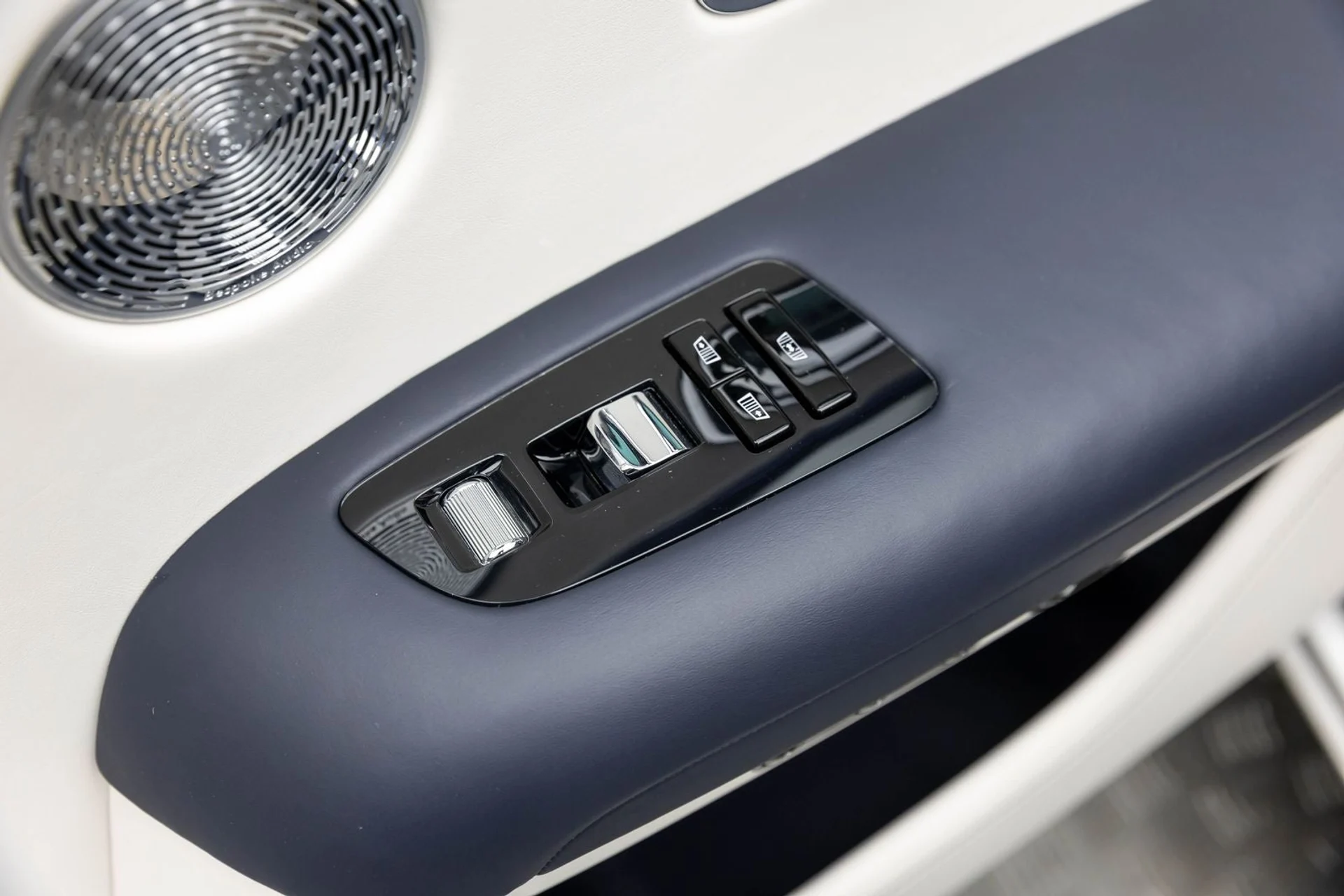 mph071_4098994367_72_ca362860a5