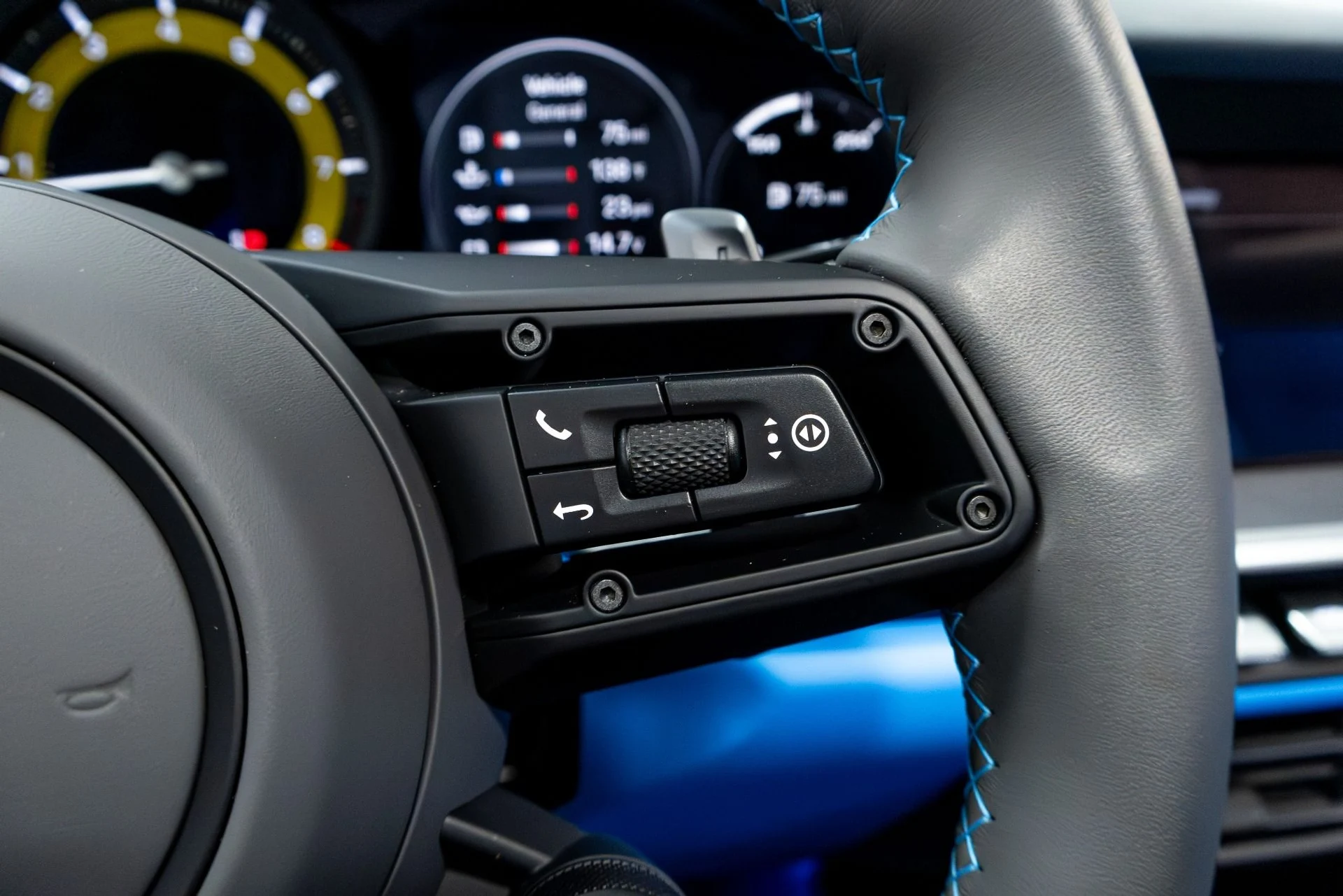 mph071_4104970798_Used_2024_Porsche_911_1774039969_3bf0466990