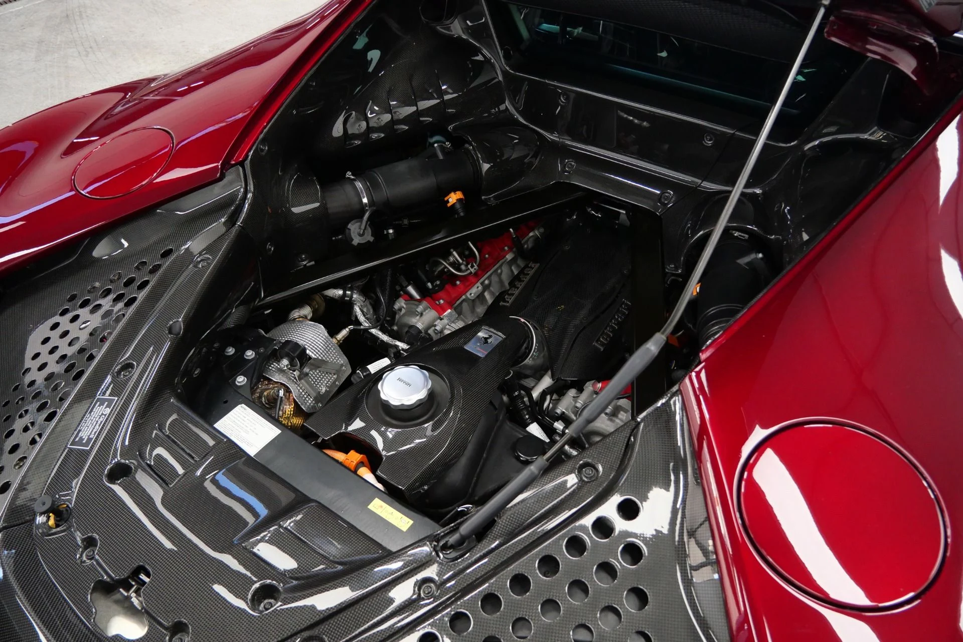 mph071_4112164192_Used_2021_Ferrari_SF_90_Stradale_Assetto_Fiorano_245_K_in_Options_Amazing_Color_1774374254_fab8dc192c