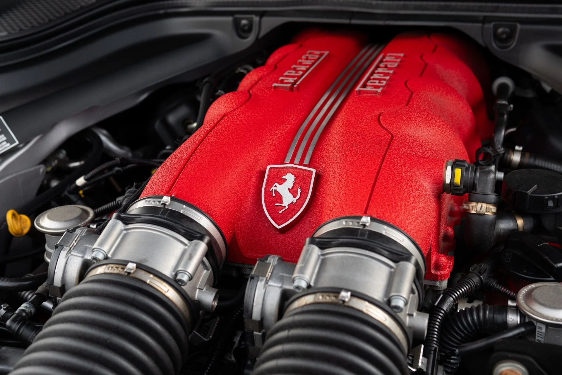 mph071_4135403173_Used_2014_Ferrari_California_1774924910_afd6f3d9b5